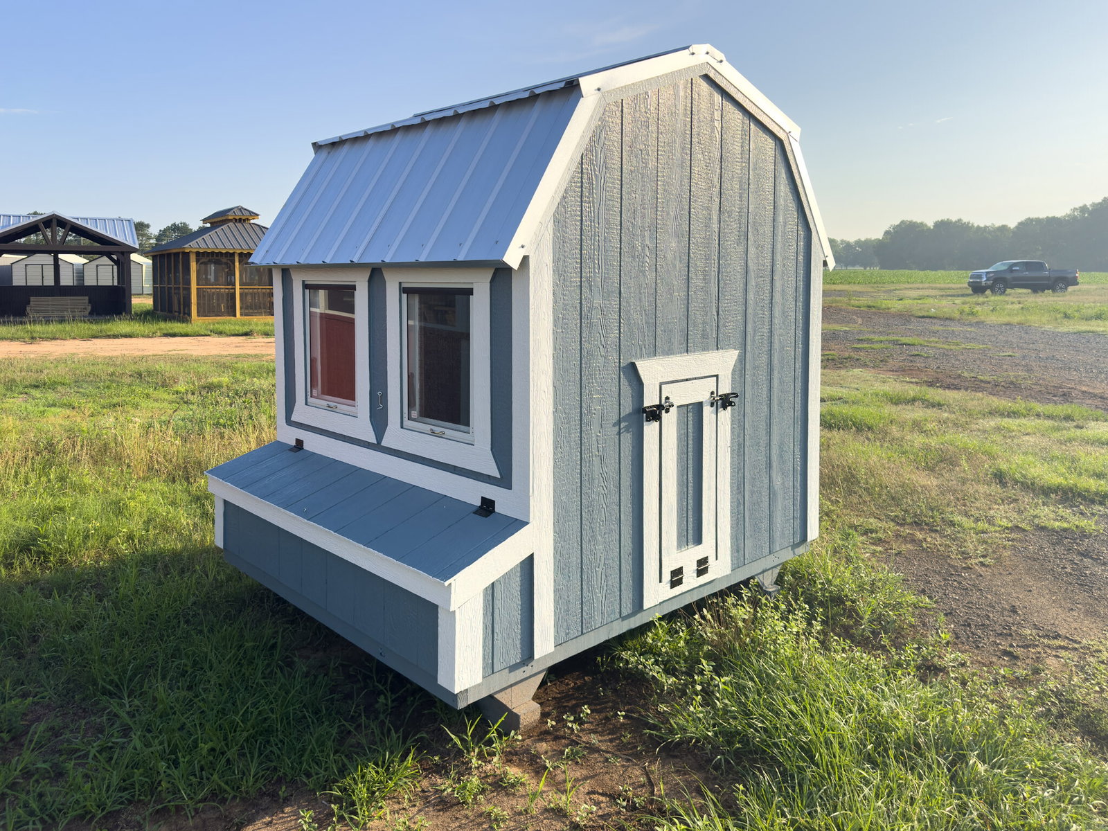 6x6 Barn Style Chicken Coop serial BSCC-8744-0606-100425