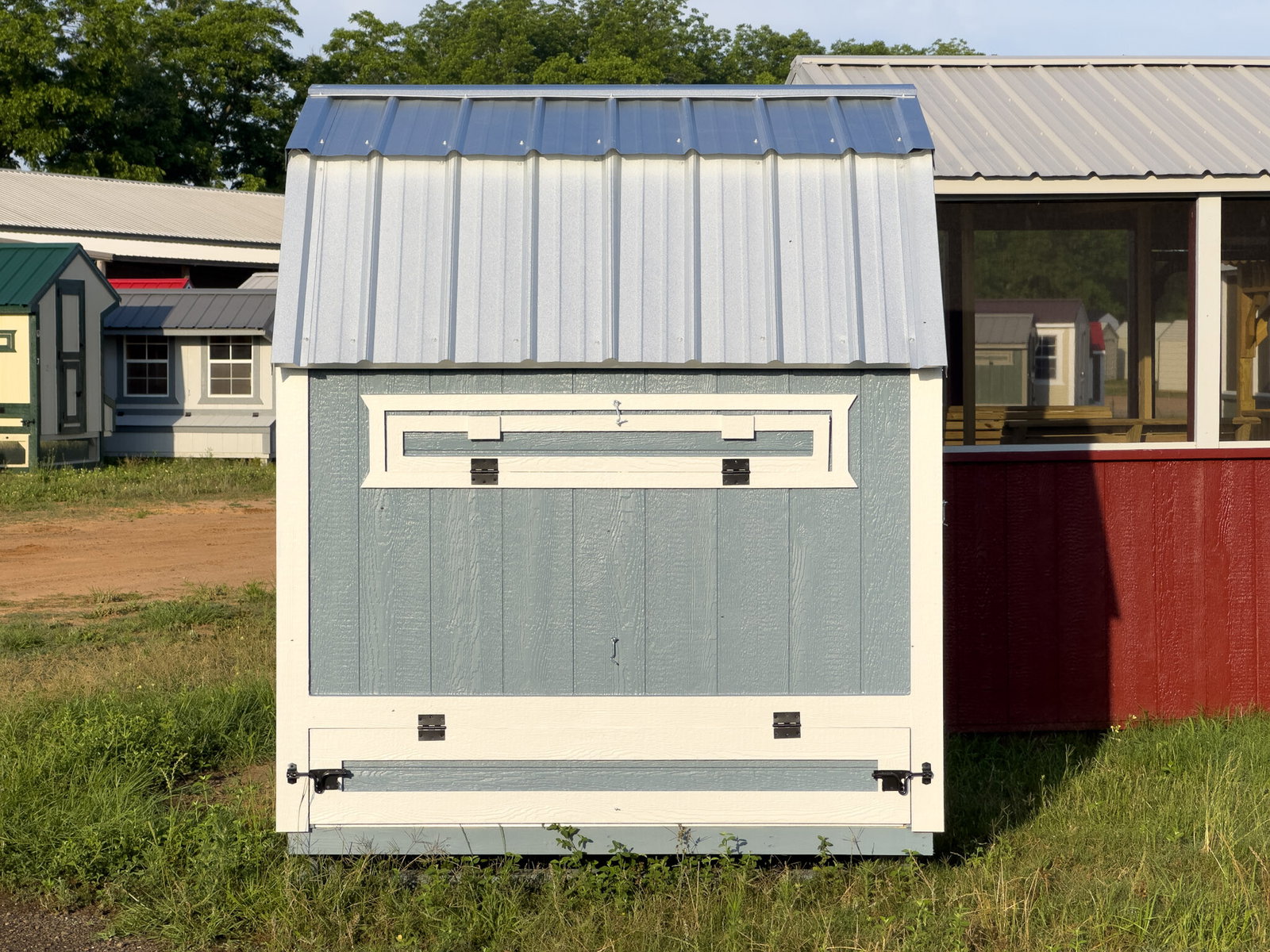 6x6 Barn Style Chicken Coop serial BSCC-8744-0606-100425