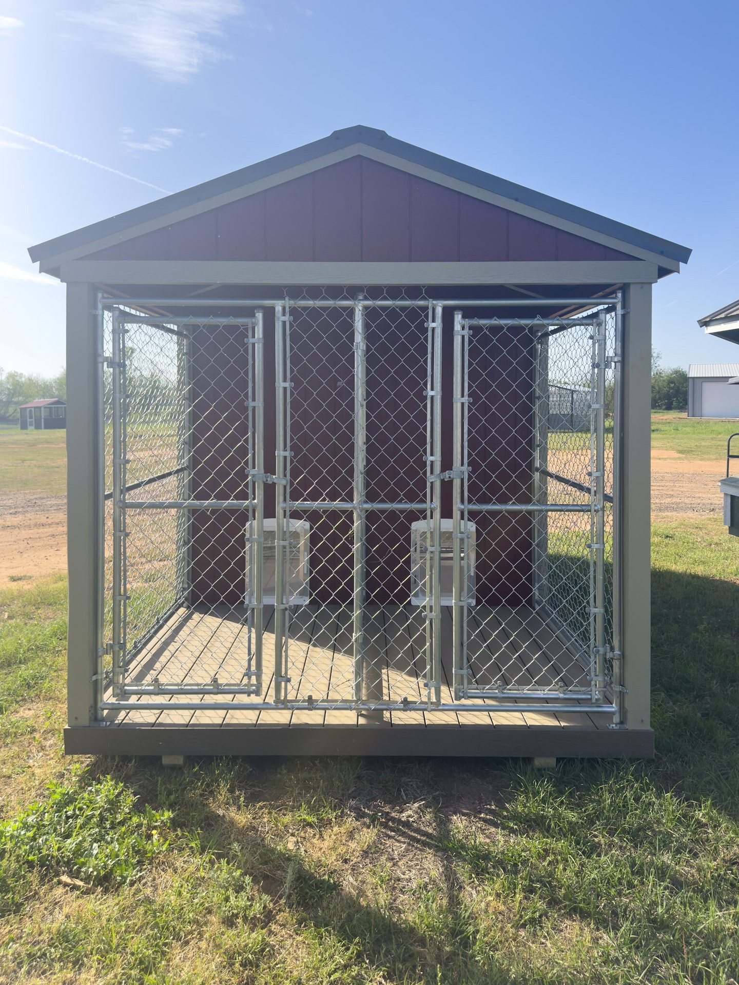 8x16 Double Deluxe Dog Kennel serial DDDK-9187-0816-061025