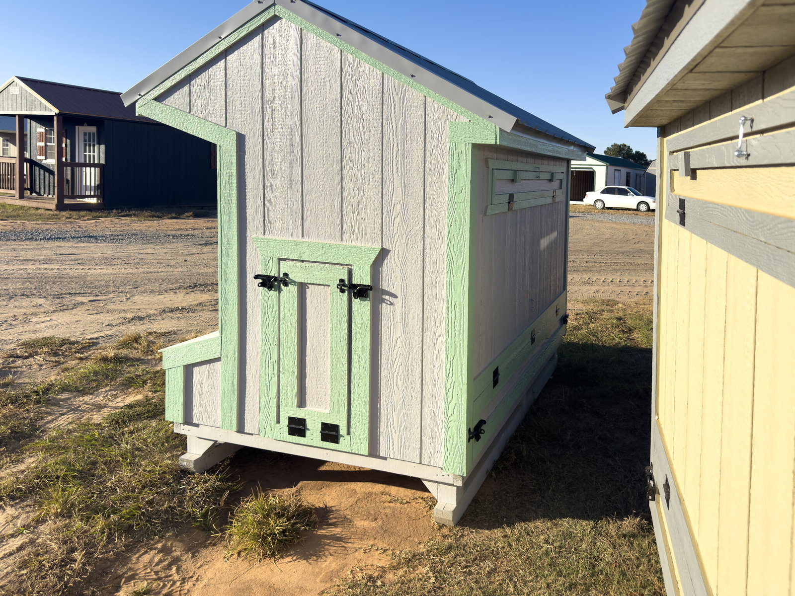 5x8 Cottage Style Chicken Coop serial CSCC-9179-0508-061025