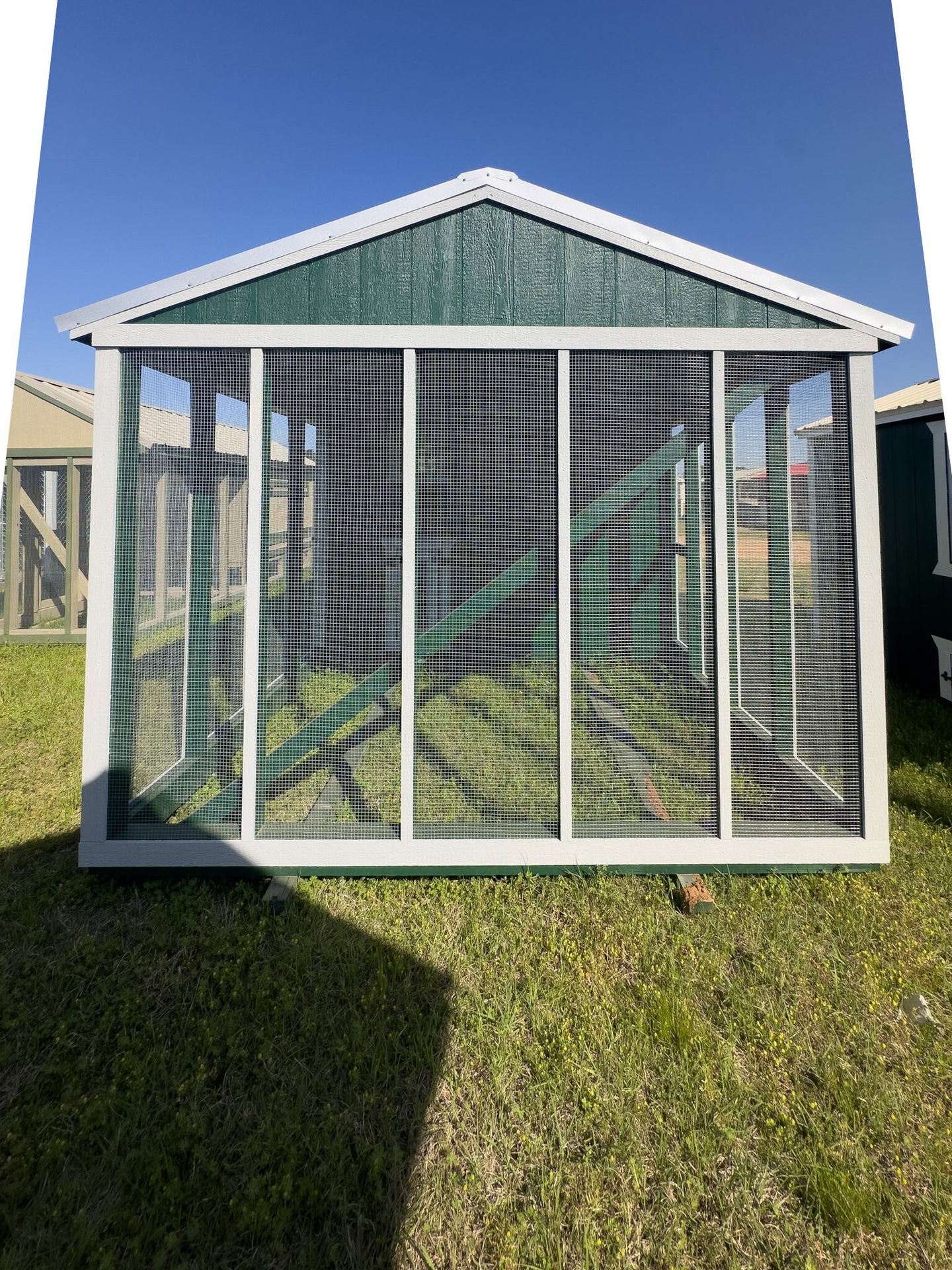10x16 Deluxe Style Chicken Coop serial DCR-9362-1016-151225