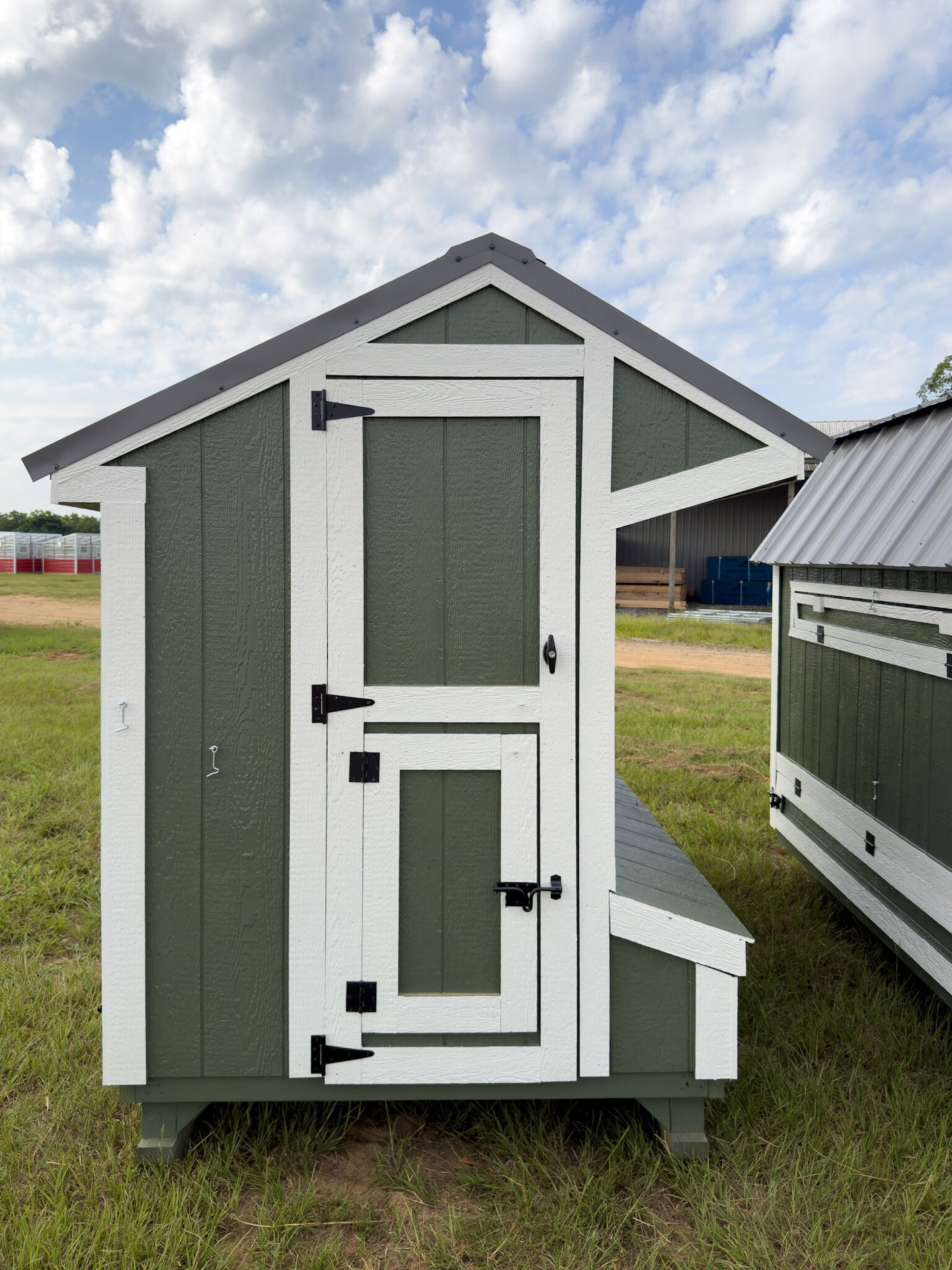 5x8 Cottage Style Chicken Coop serial CSCC-9546-0508-080426