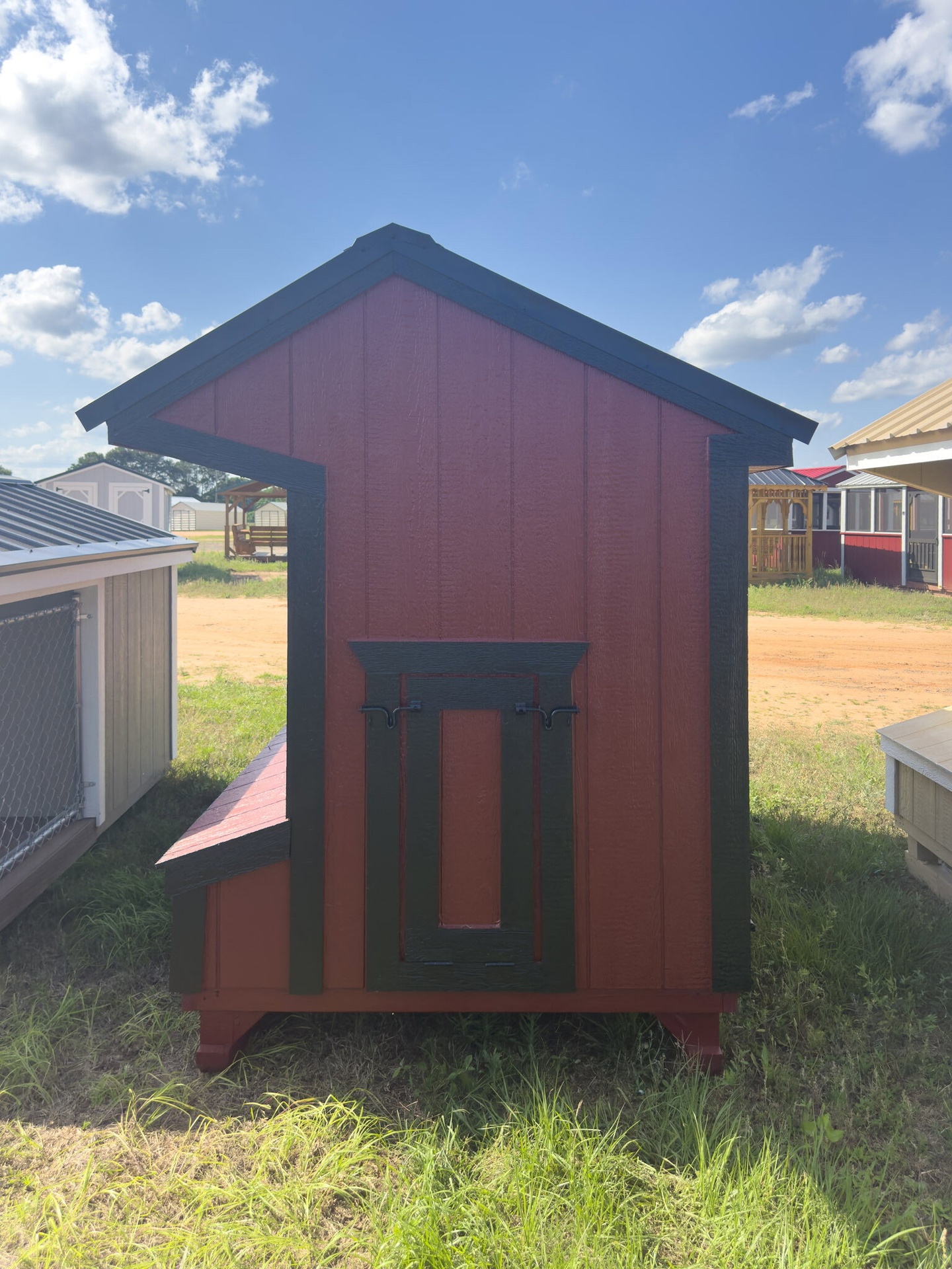 5x8 Cottage Style Chicken Coop serial CSCC-8677-0508-110325