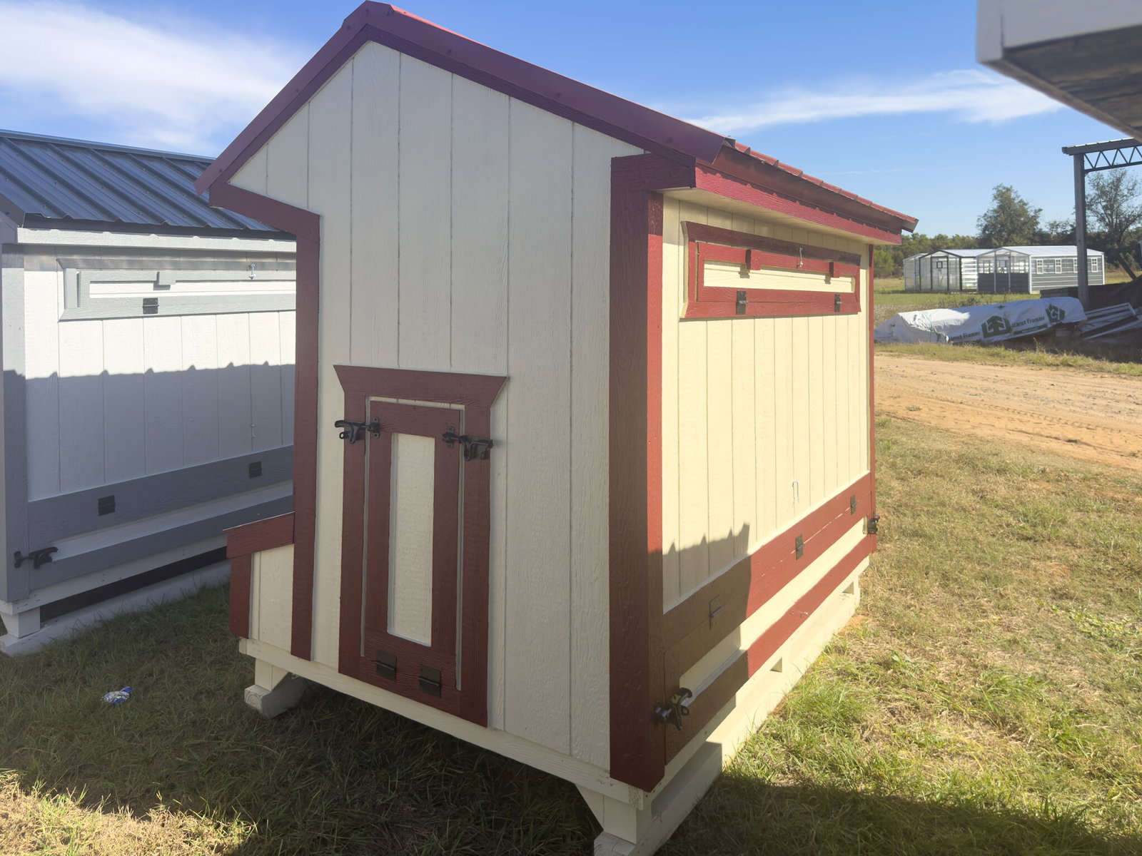 5x8 Cottage Style Chicken Coop serial CSCC-9118-0508-080925