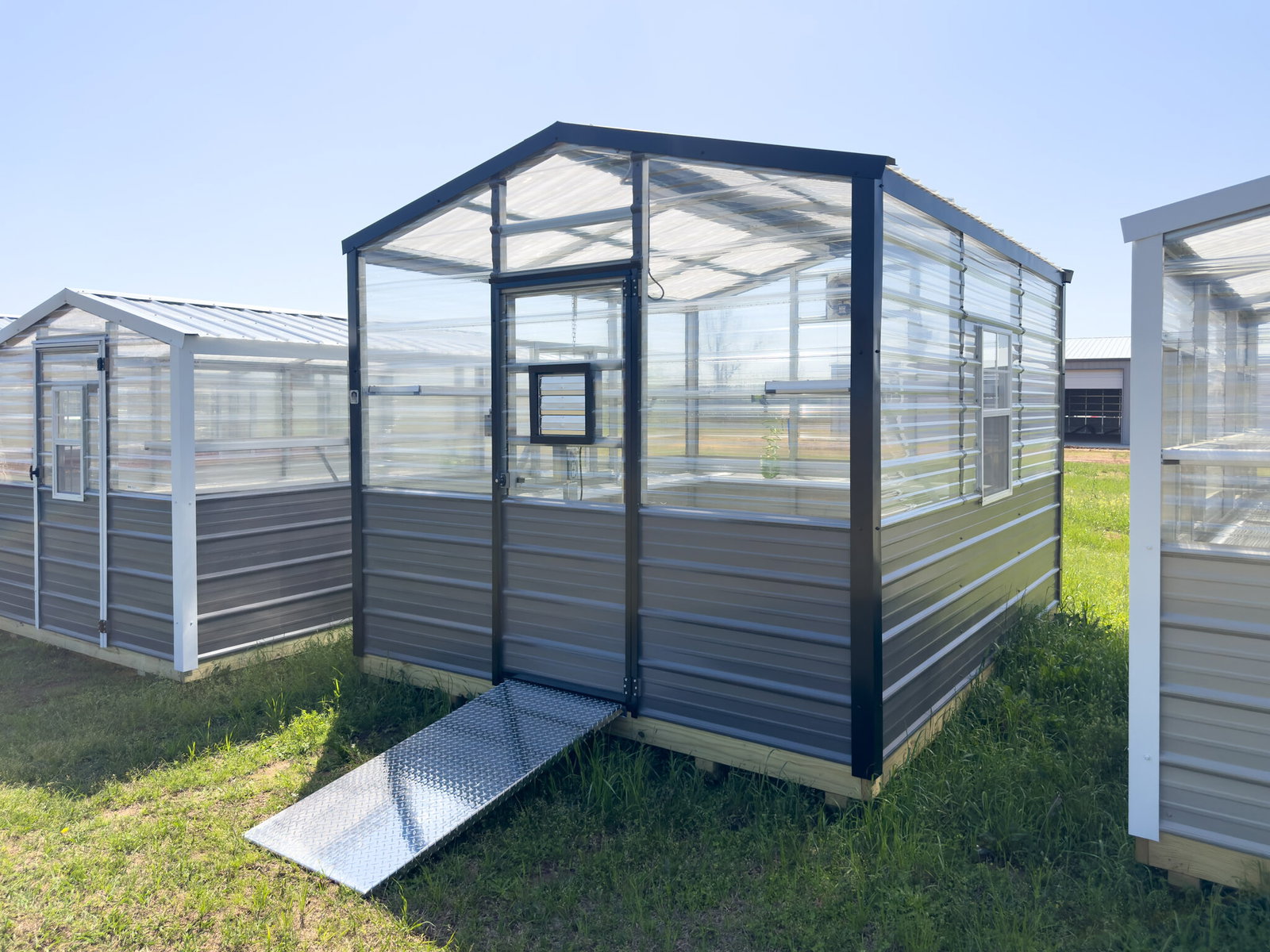 10x12 Greenhouse Deluxe serial DSGR-9252-1012-031125