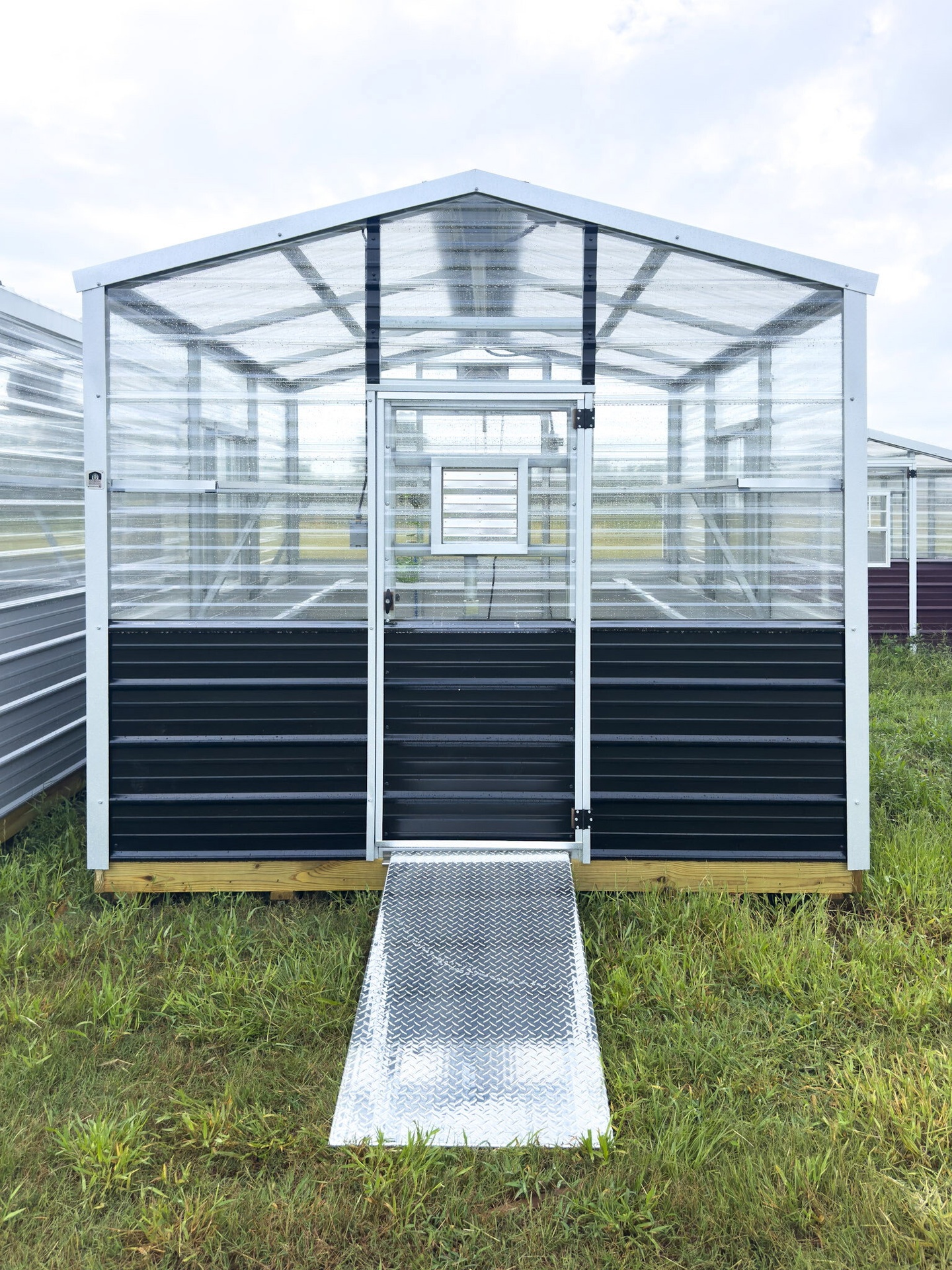 10x12 Greenhouse Deluxe serial DSGR-9000-1012-010825