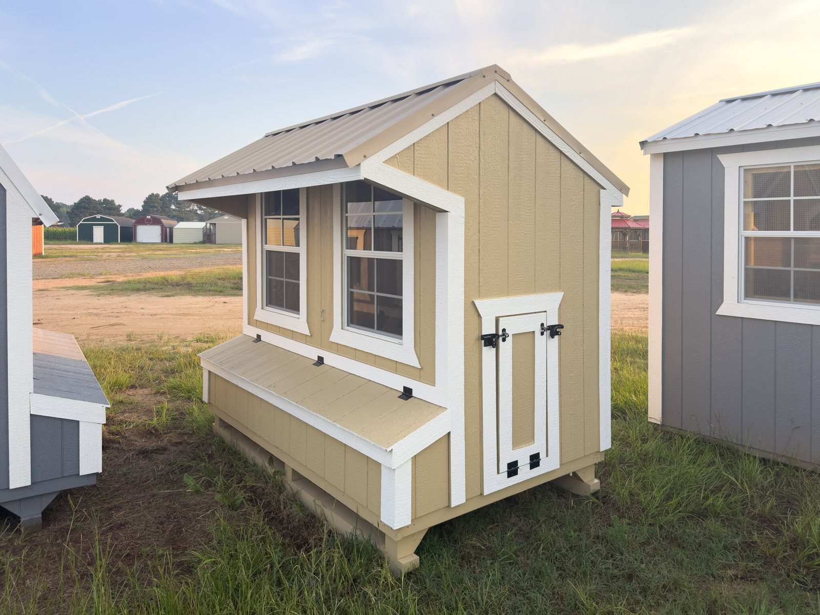 5x8 Cottage Style Chicken Coop serial CSCC-8817-0508-090525