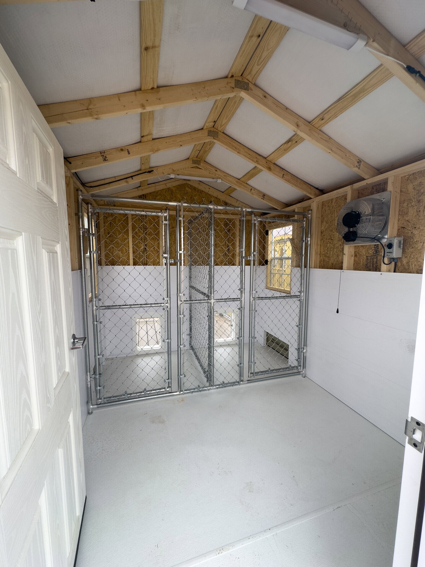 8x16 Double Deluxe Dog Kennel serial DDDK-8144-0816-210524
