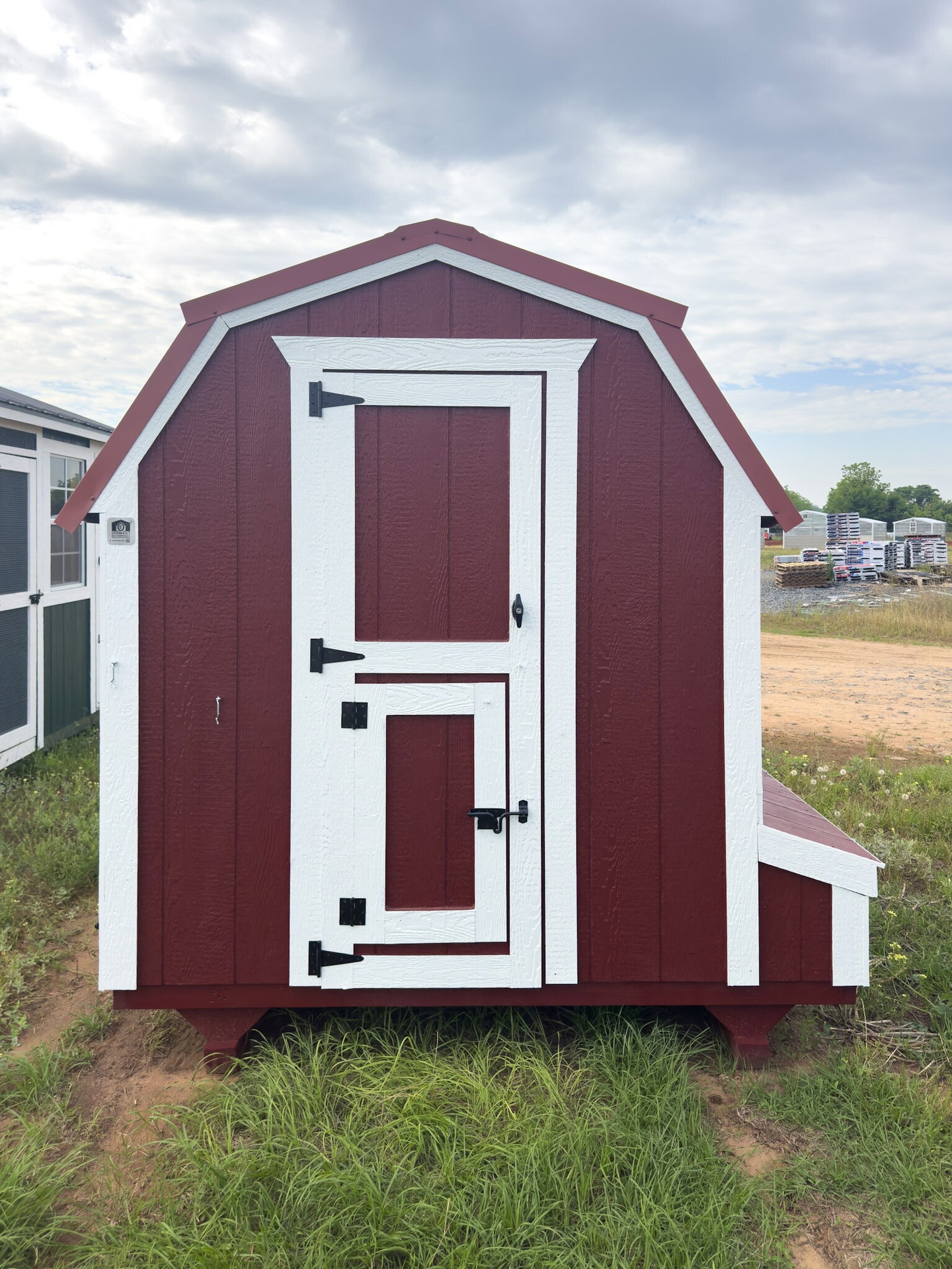 6x6 Barn Style Chicken Coop serial BSCC-8740-0606-100425