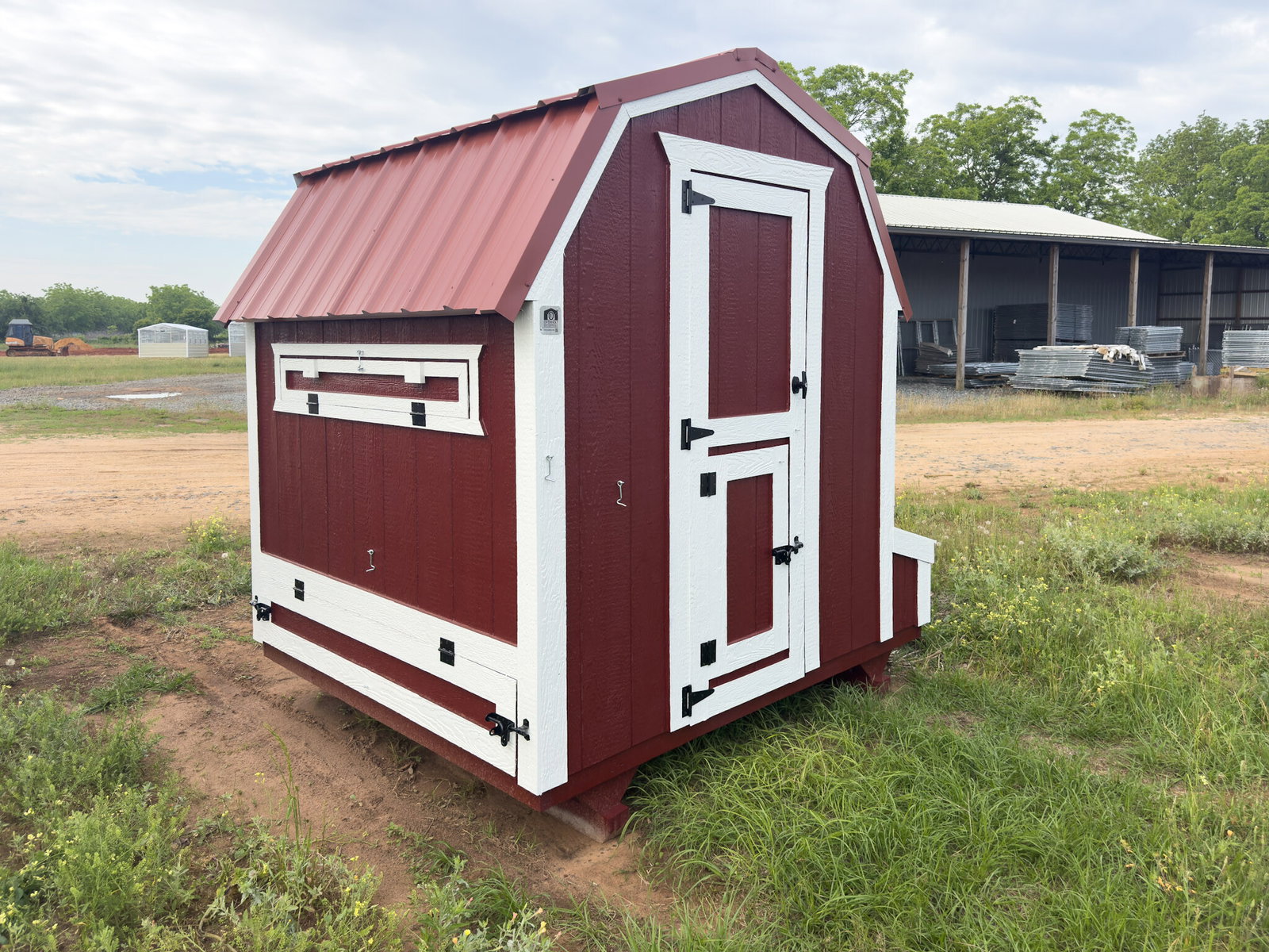 6x6 Barn Style Chicken Coop serial BSCC-8740-0606-100425