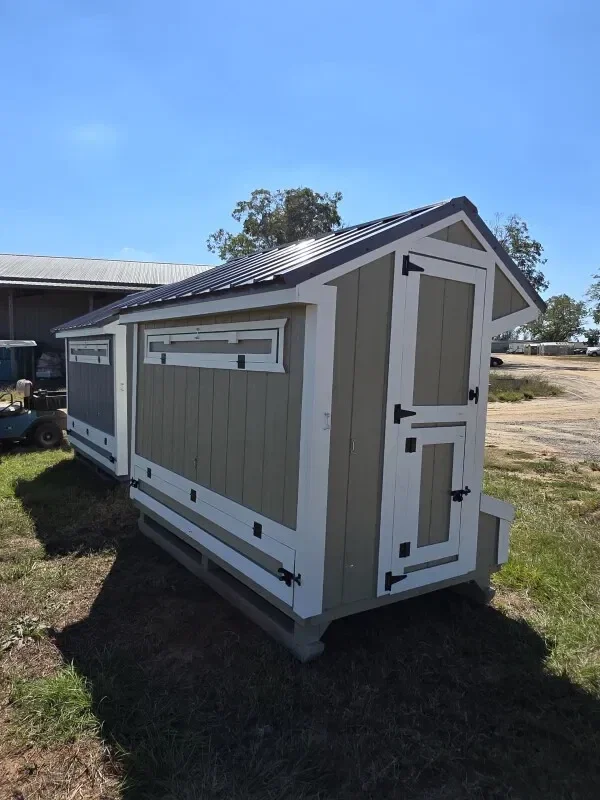 5x8 Cottage Style Chicken Coop serial CSCC-9050-0508-060825