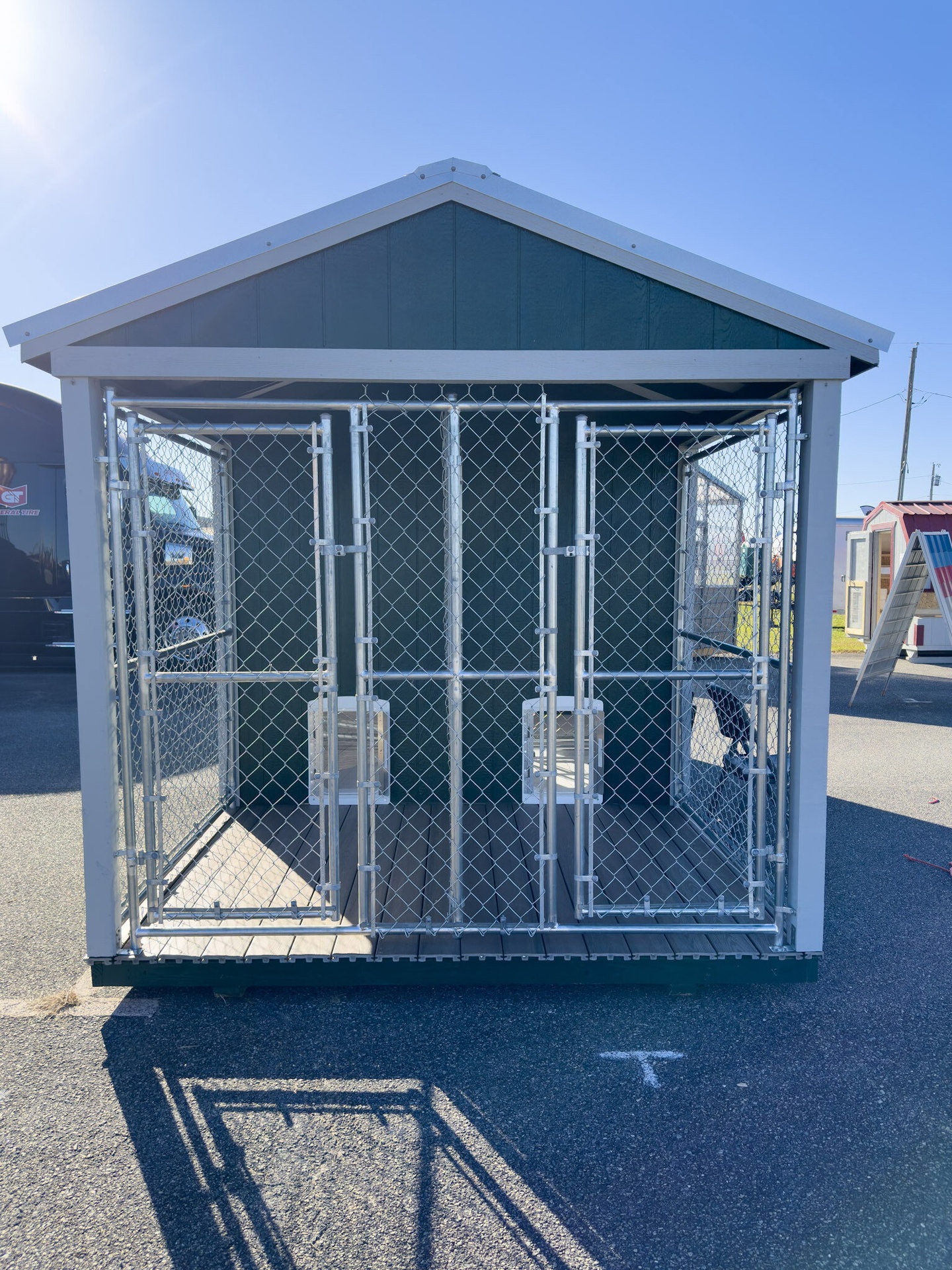 8x16 Double Deluxe Dog Kennel serial DDDK-8145-0816-210524