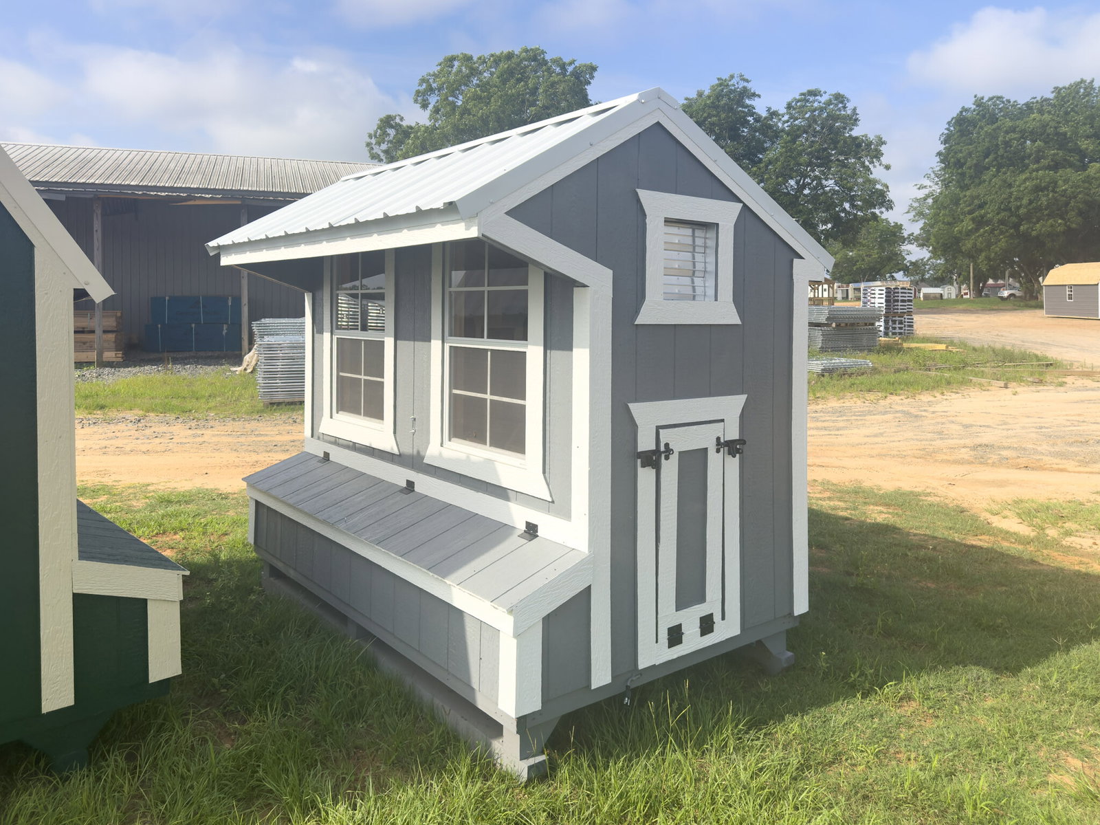 5x8 Cottage Style Chicken Coop serial CSCC-9488-0508-050326