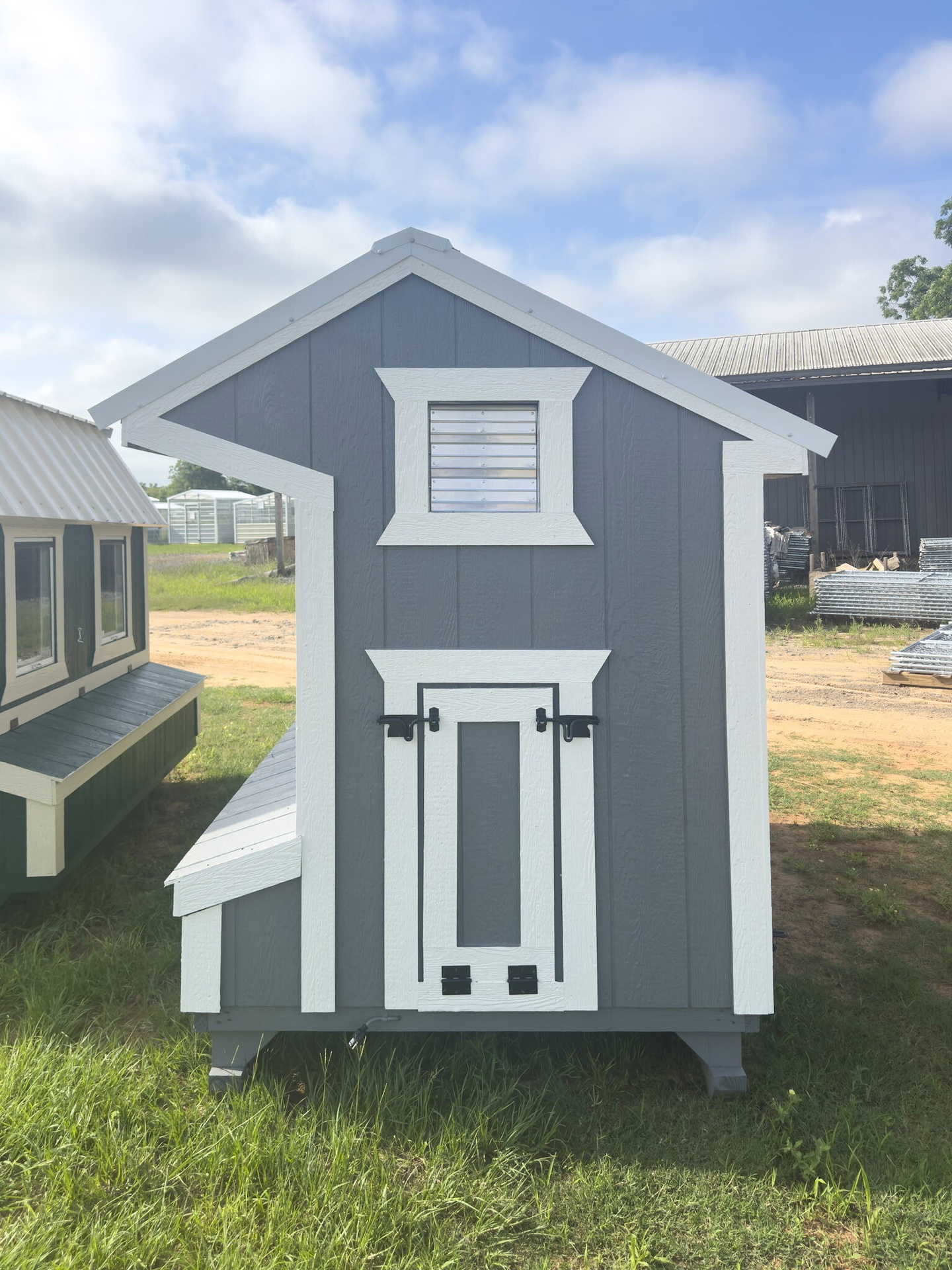 5x8 Cottage Style Chicken Coop serial CSCC-9488-0508-050326