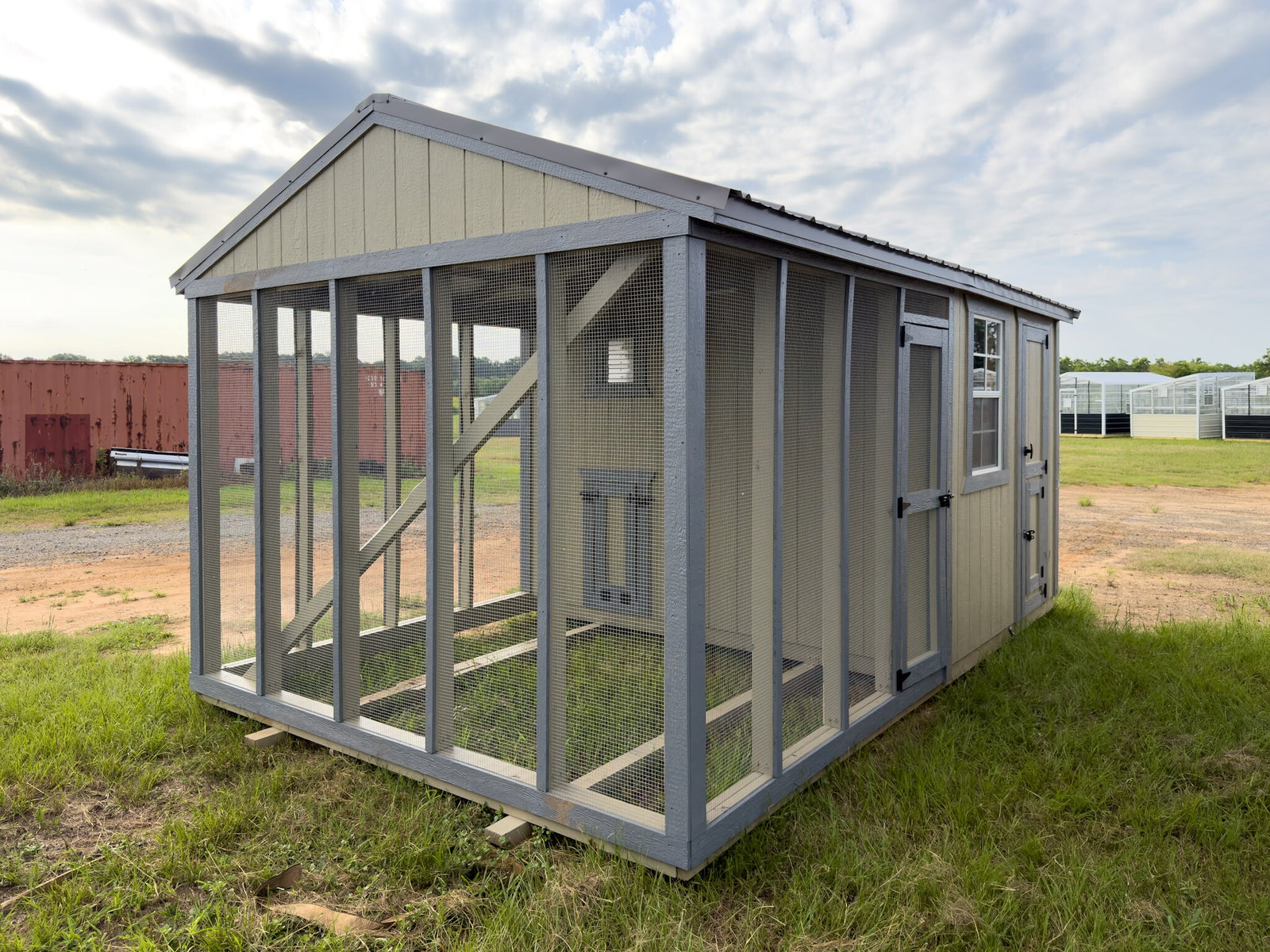 10x16 Deluxe Style Chicken Coop serial DCR-9540-1016-060426