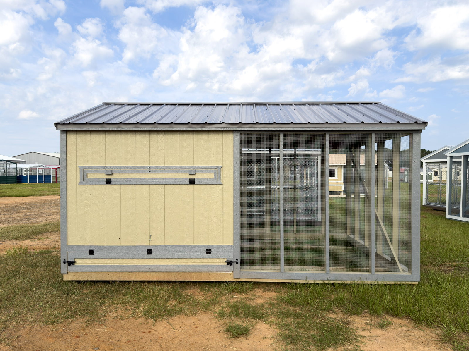 10x16 Deluxe Style Chicken Coop serial DCR-9540-1016-060426