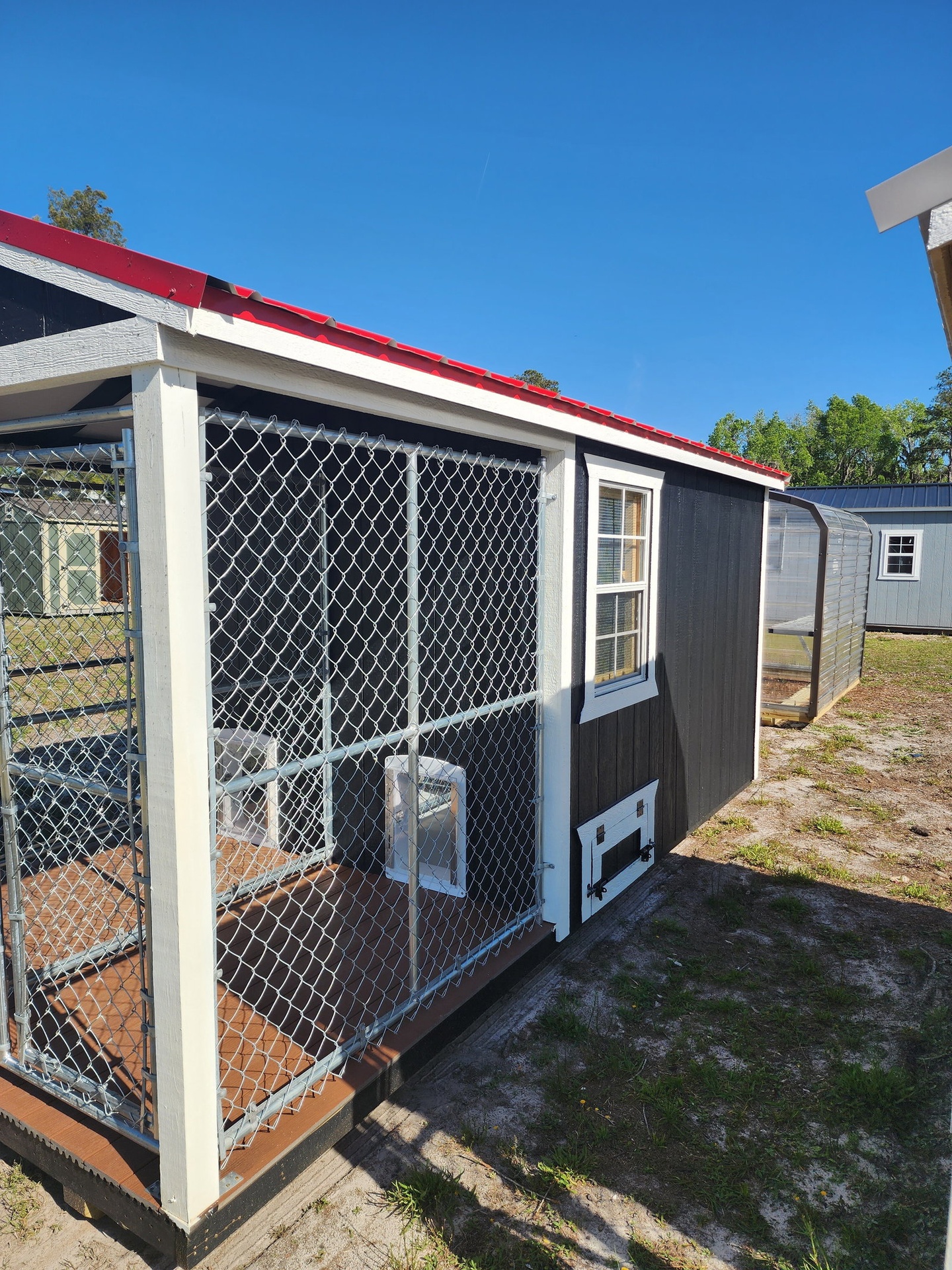 8x16 Double Deluxe Dog Kennel serial DDAFDK-6271-0816-221022