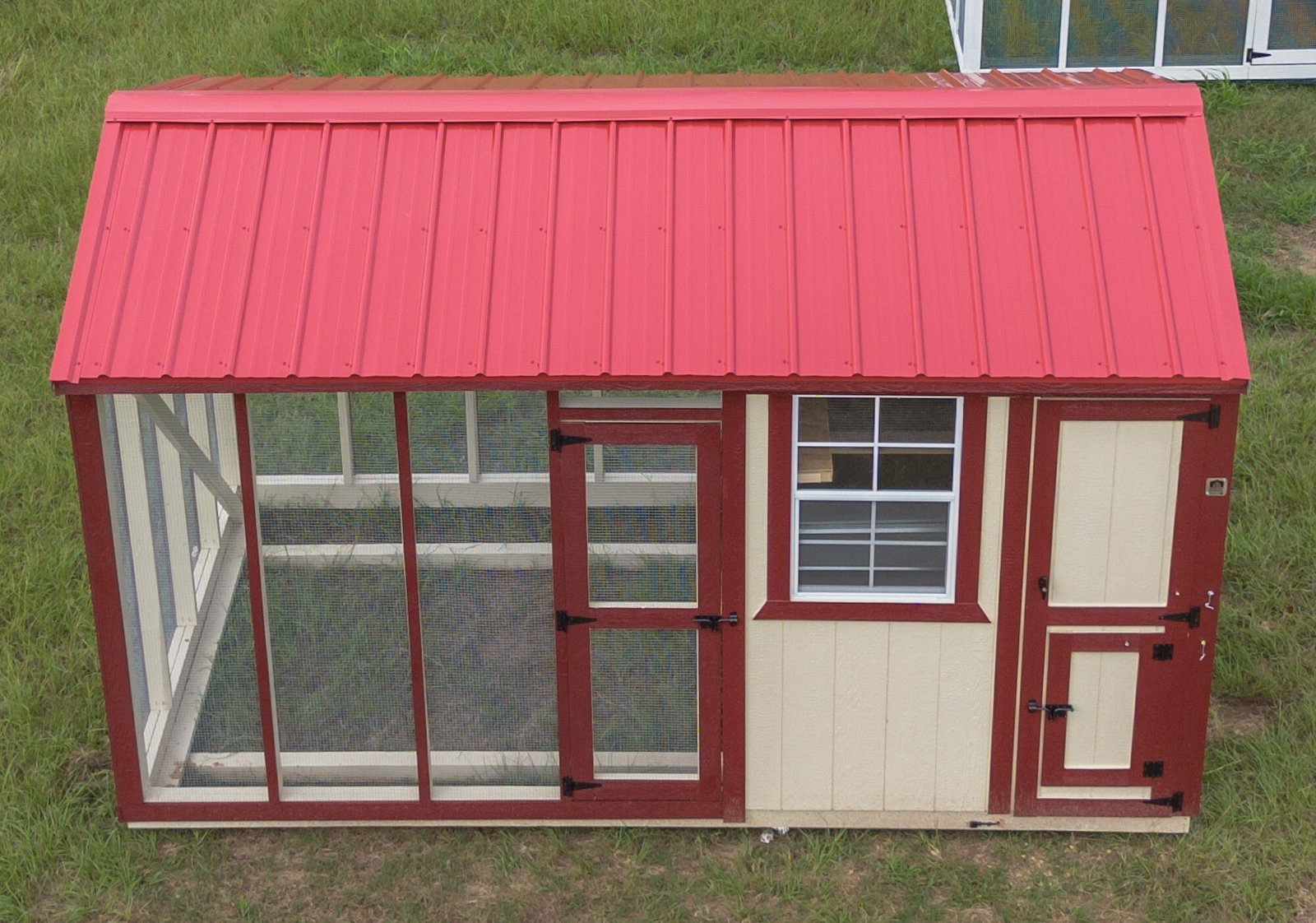 8x14 Deluxe Style Chicken Coop serial DCR-8933-0814-080625