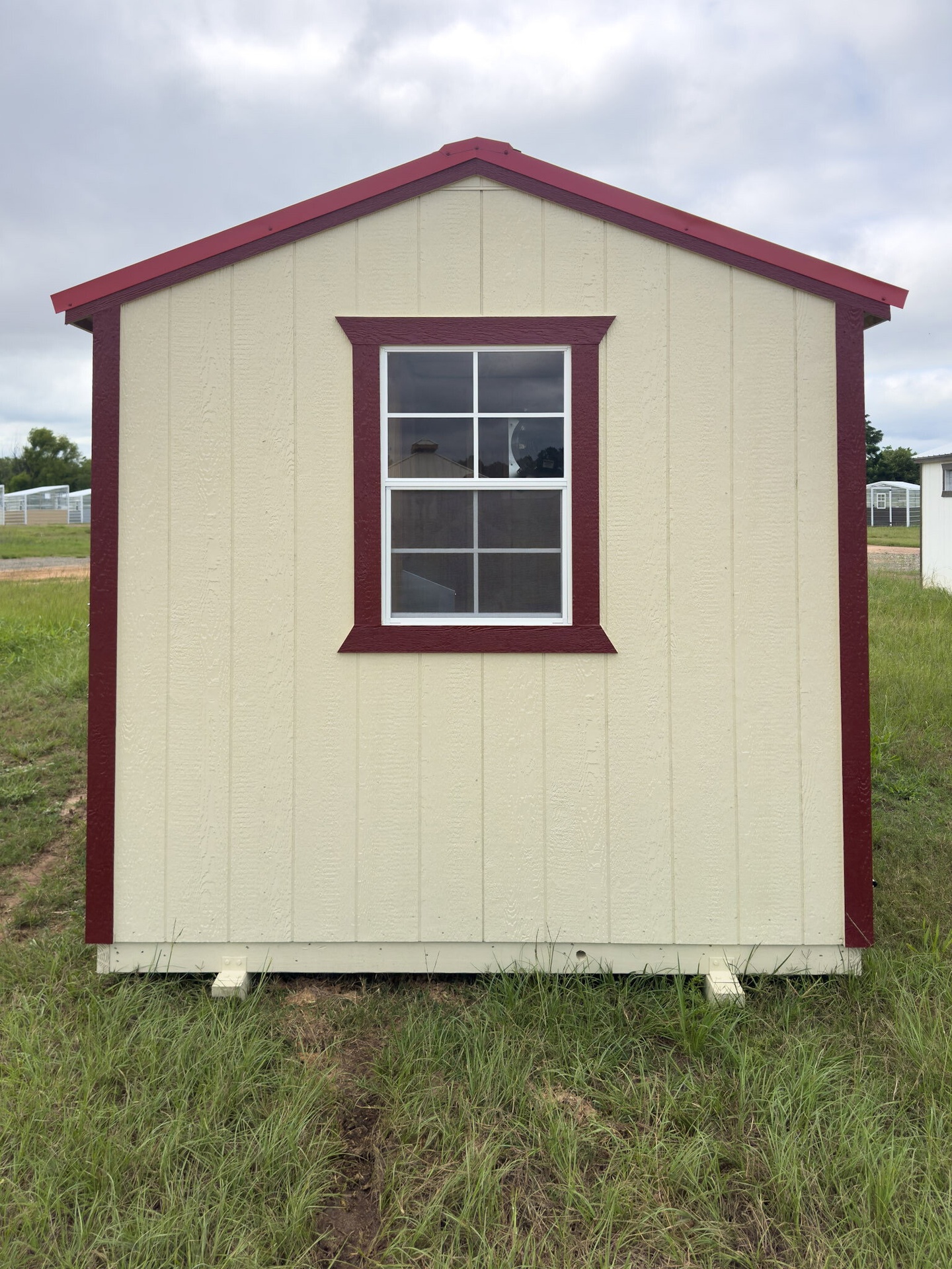 8x14 Deluxe Style Chicken Coop serial DCR-8933-0814-080625