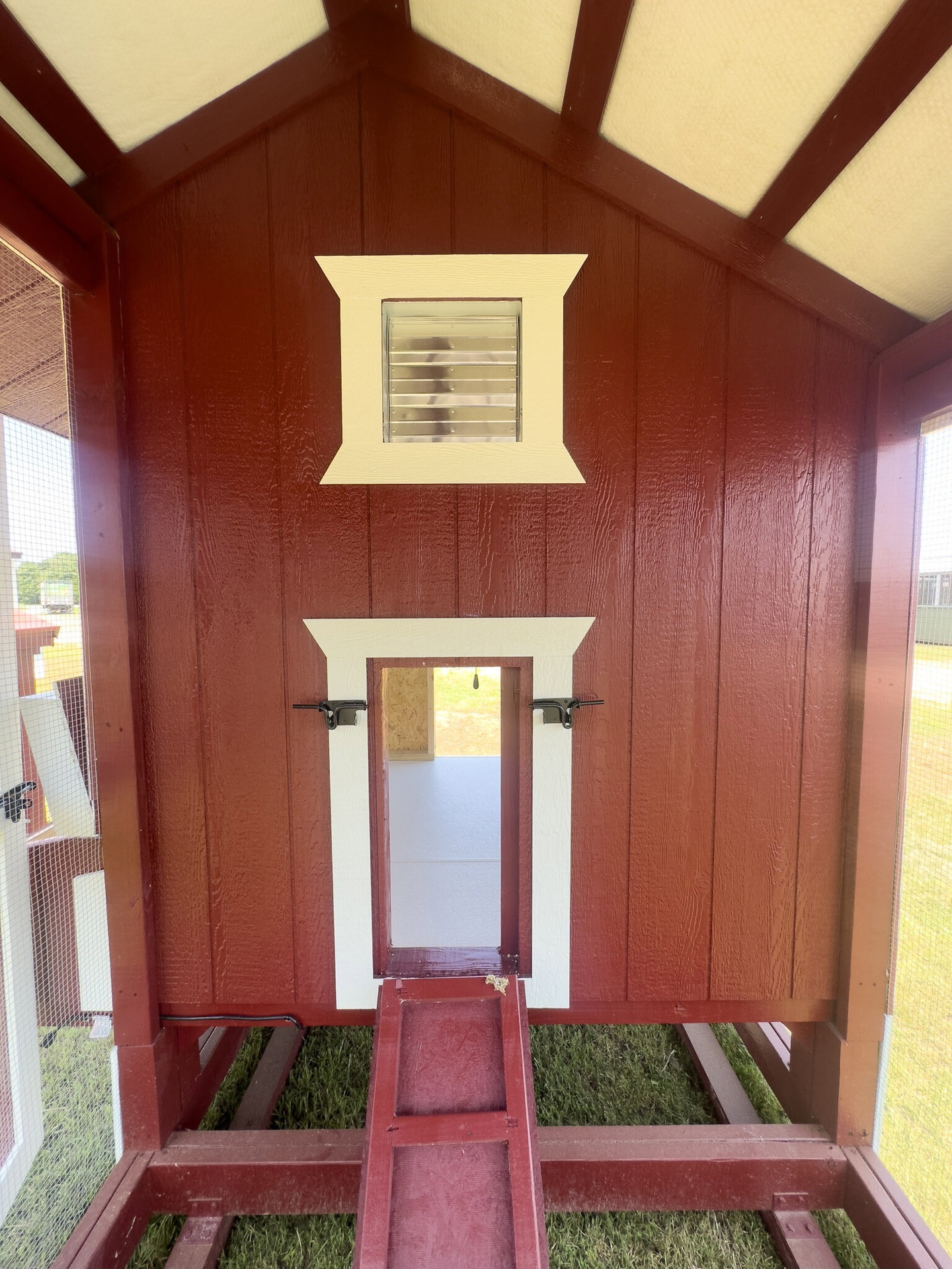 6x12 Cottage Style Chicken Coop & Run serial CSCR-7901-0612-090324
