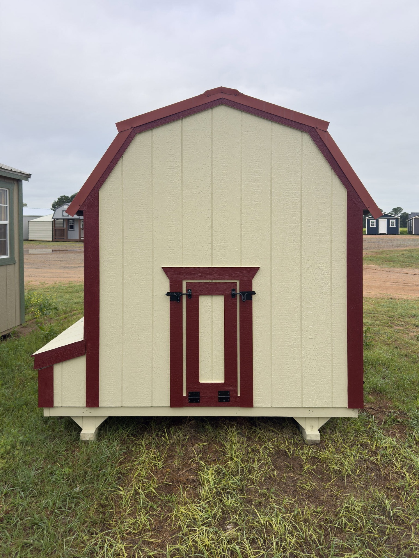 6x6 Barn Style Chicken Coop serial BSCC-8657-0606-100325
