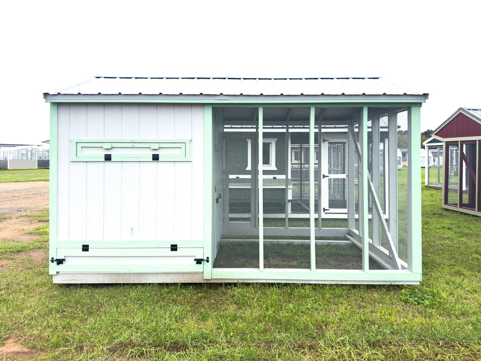 8x14 Deluxe Style Chicken Coop serial DCR-8991-0814-080725