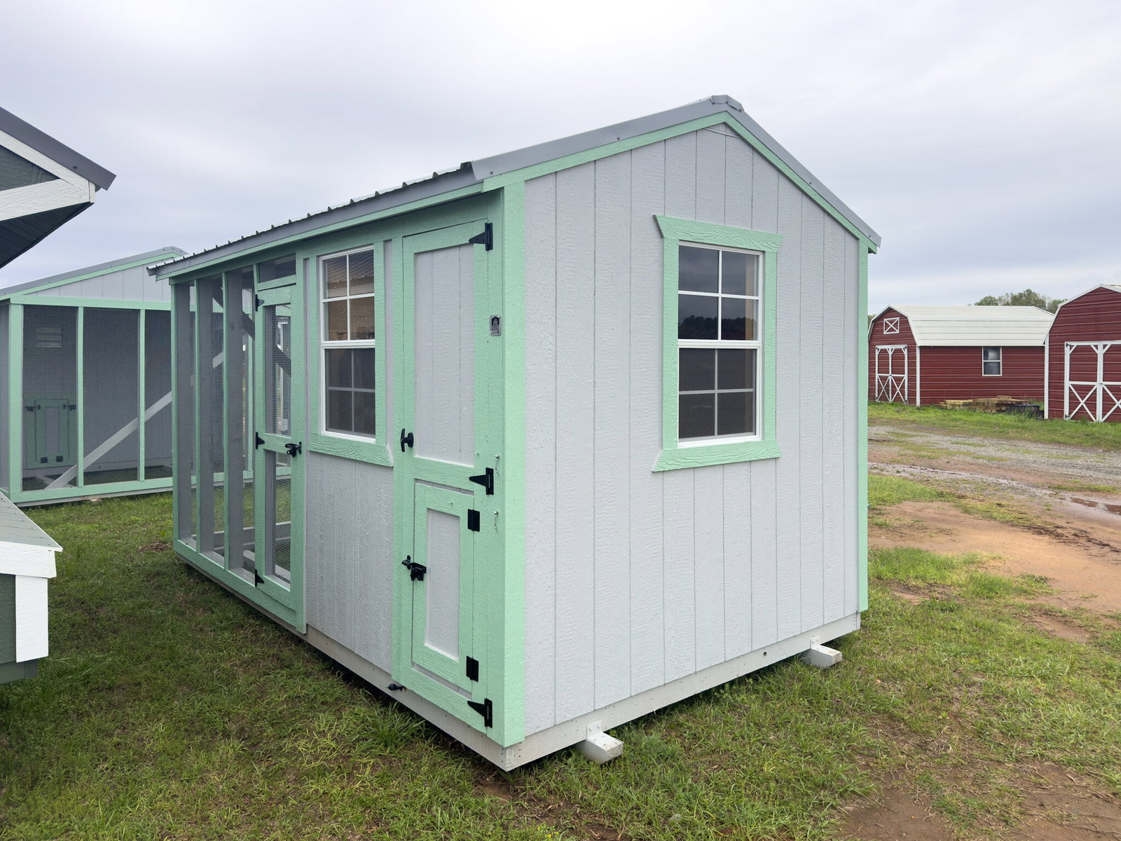 8x14 Deluxe Style Chicken Coop serial DCR-8991-0814-080725