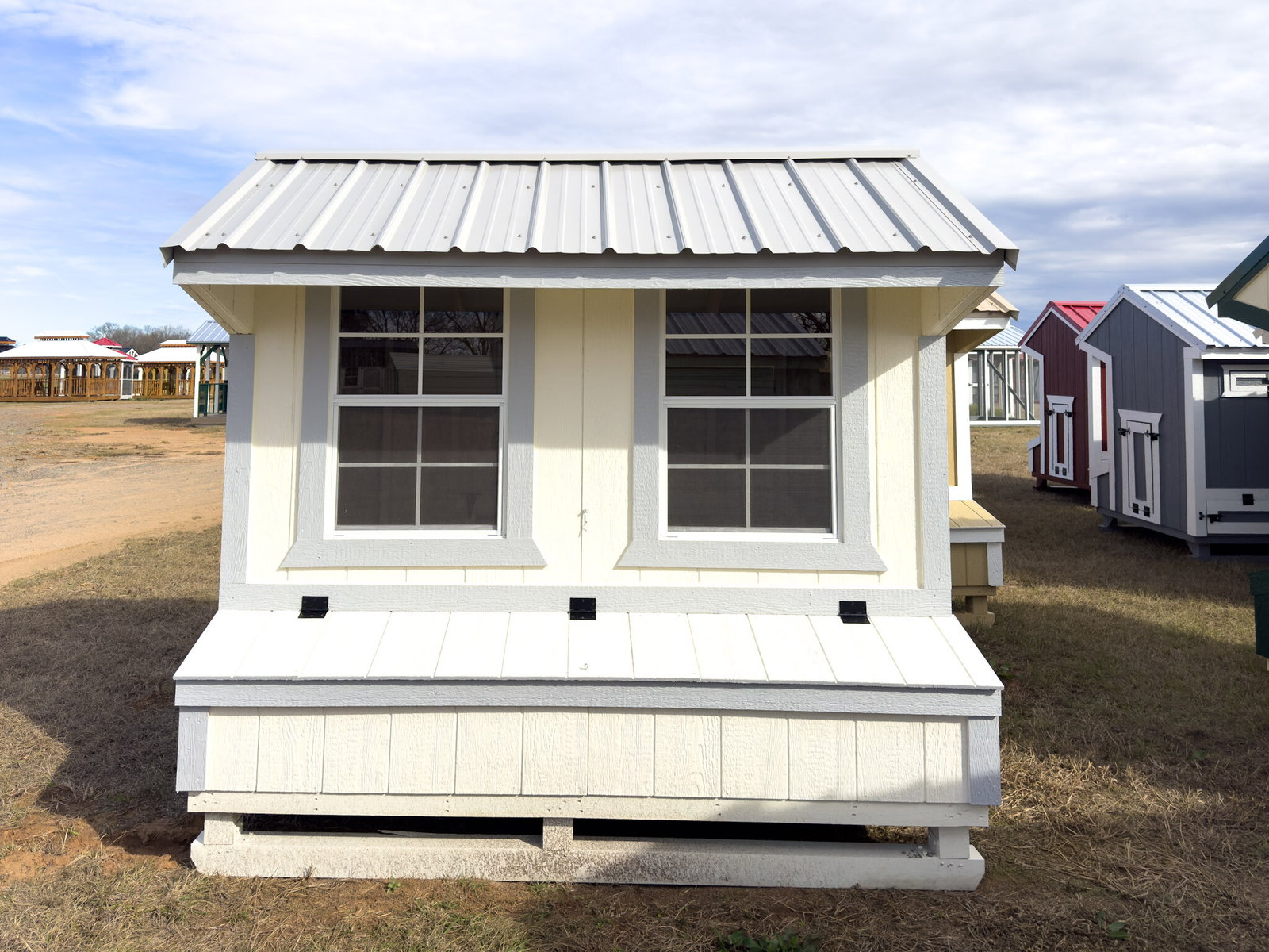 5x8 Cottage Style Chicken Coop serial CSCC-9308-0508-011225
