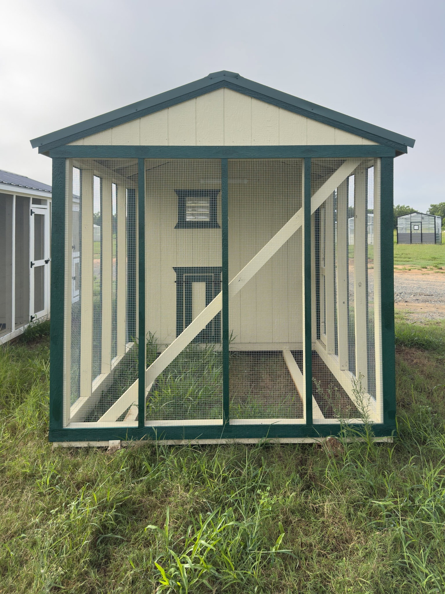 8x14 Deluxe Style Chicken Coop serial DCR-8936-0814-080625