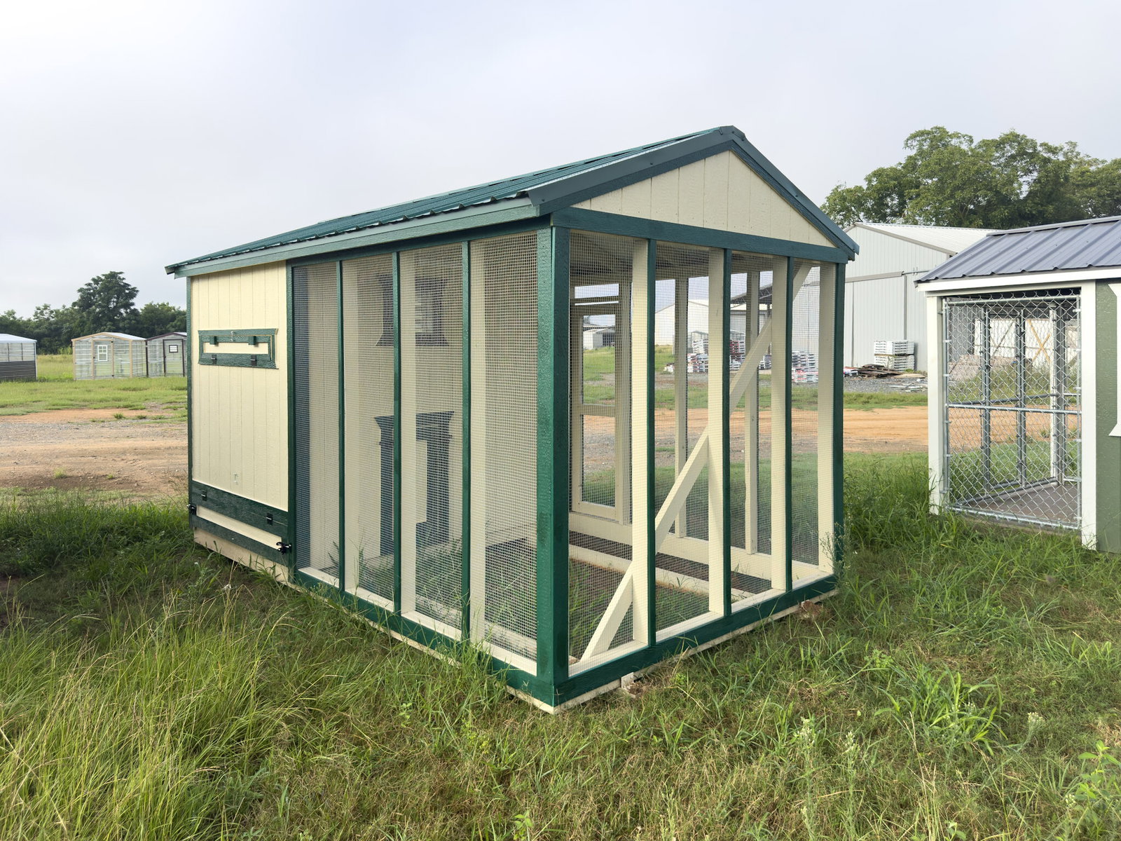 8x14 Deluxe Style Chicken Coop serial DCR-8936-0814-080625
