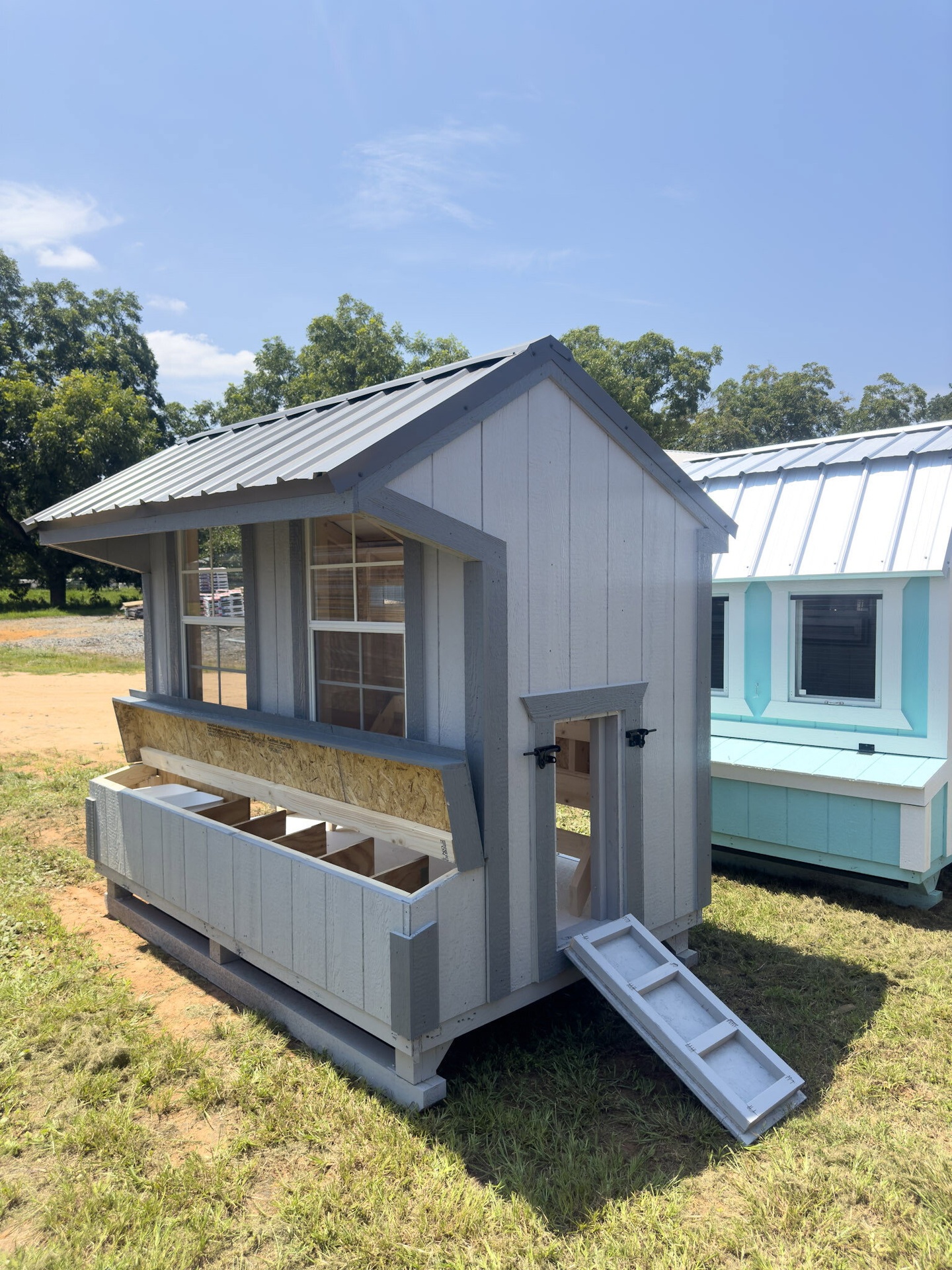 5x8 Cottage Style Chicken Coop serial CSCC-7937-0508-090324