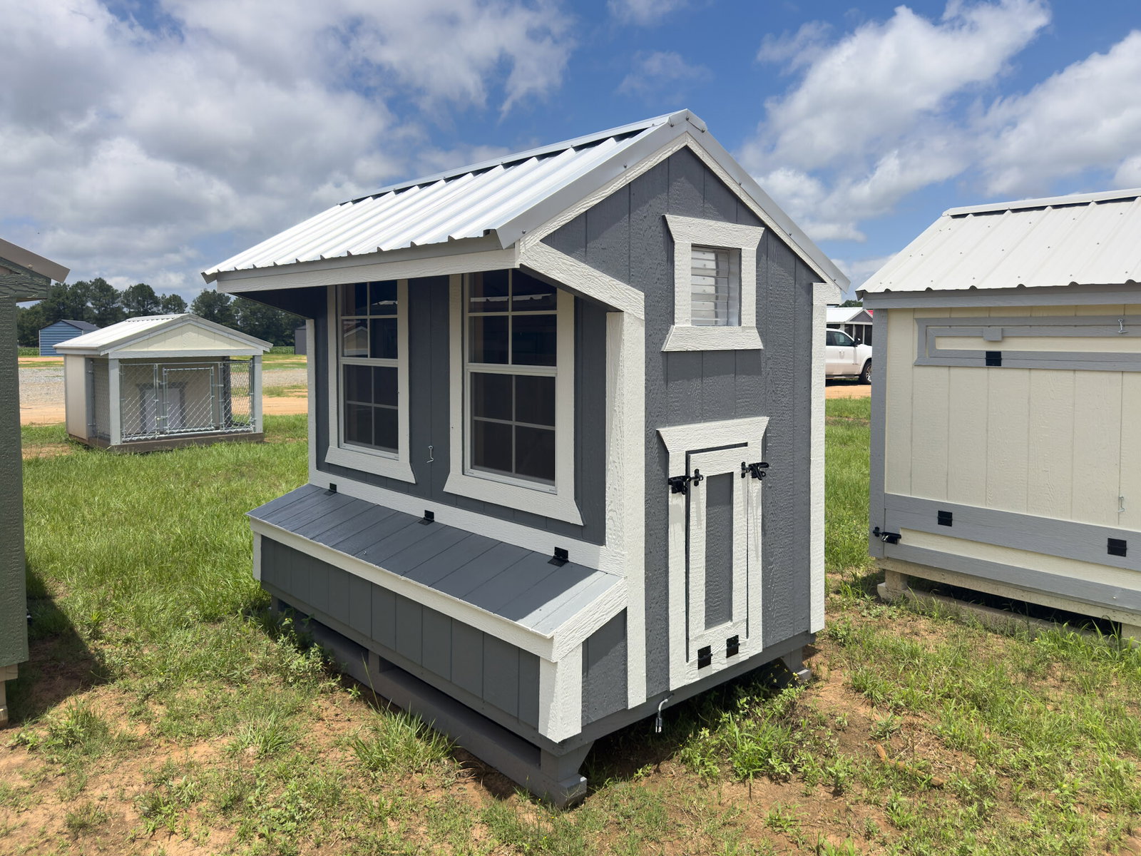 5x8 Cottage Style Chicken Coop serial CSCC-9480-0508-050326