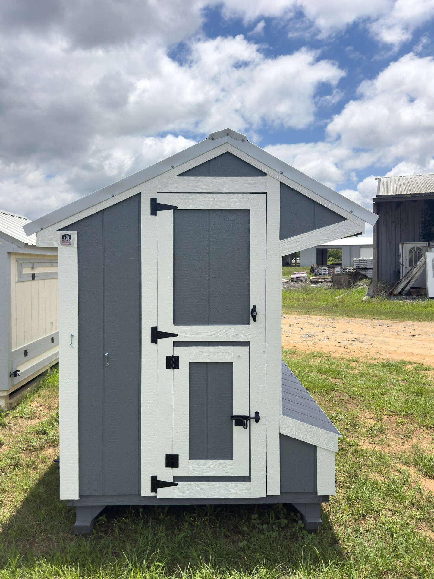 5x8 Cottage Style Chicken Coop serial CSCC-9480-0508-050326