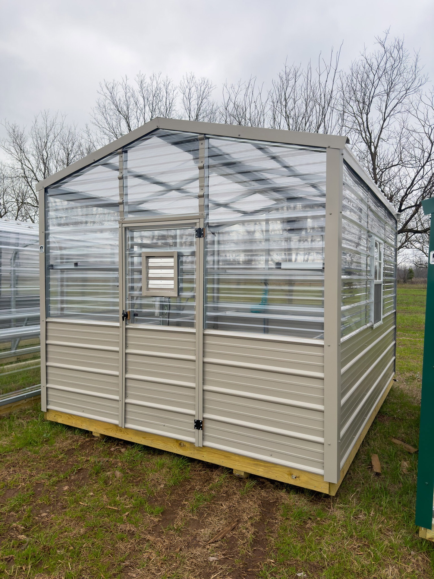 10x12 Greenhouse Deluxe serial DSGR-7593-1012-071123