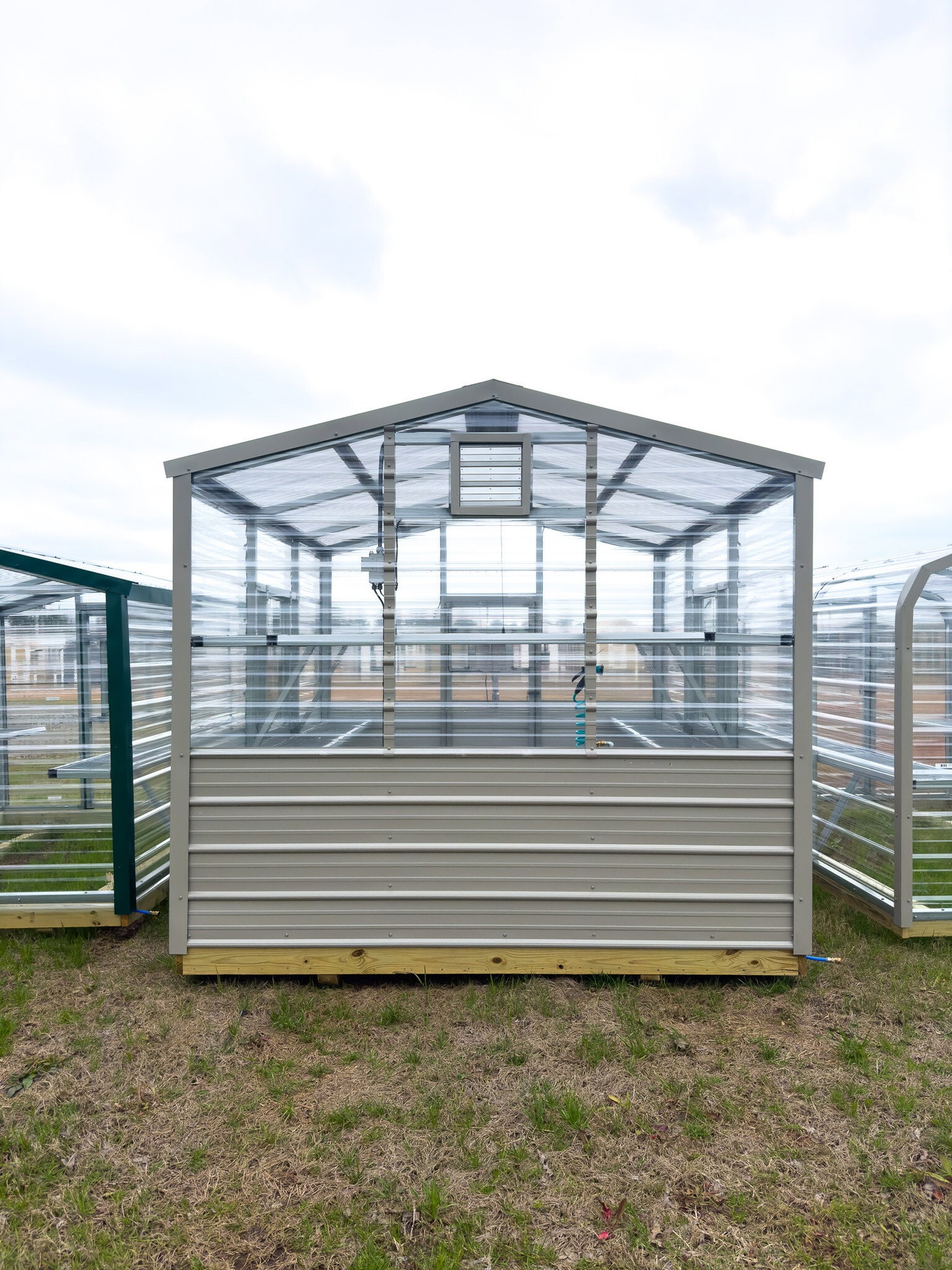 10x12 Greenhouse Deluxe serial DSGR-7593-1012-071123