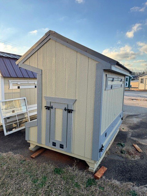 5x8 Cottage Style Chicken Coop serial CSCC-8676-0508-100325