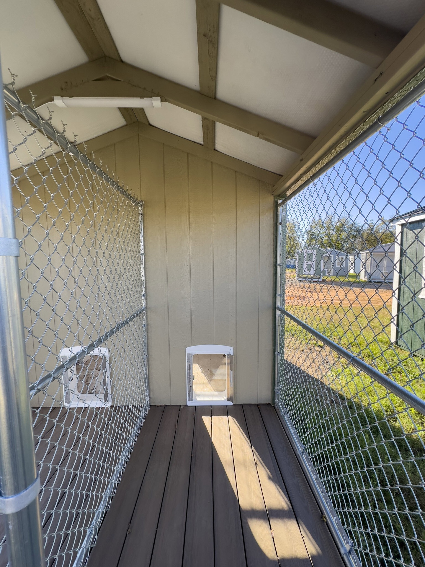 8x16 Double Deluxe Dog Kennel serial DDDK-7872-0816-290224