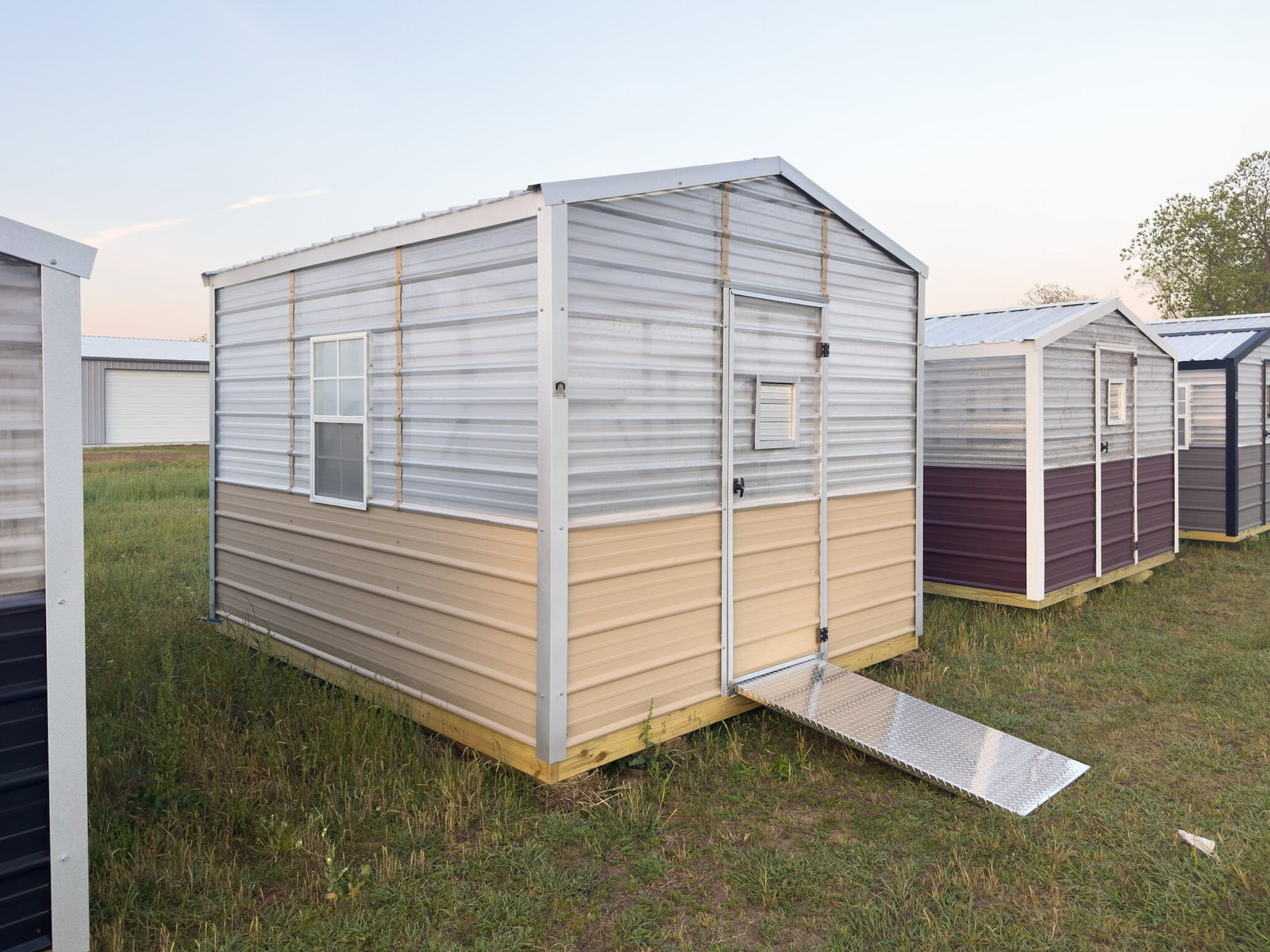 10x12 Greenhouse Deluxe serial DSGR-9271-1012-041125