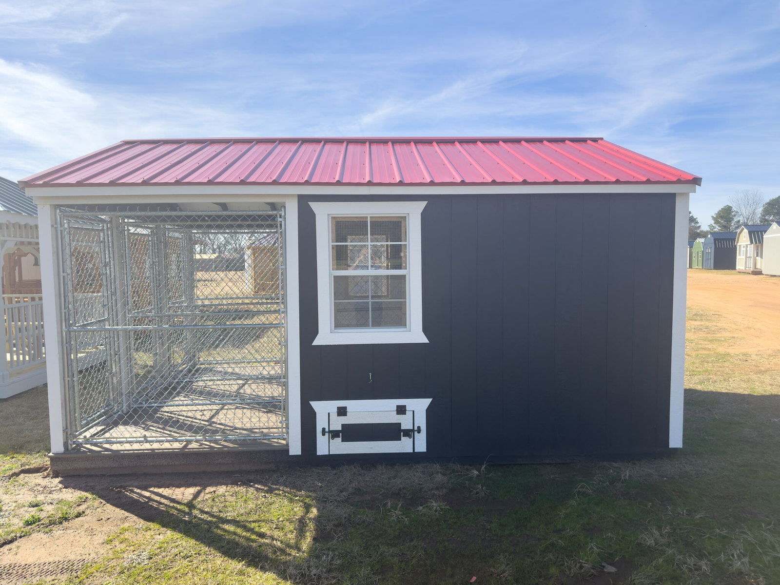 12x16 Triple Deluxe Dog Kennel serial DTDK-7737-1216-150124