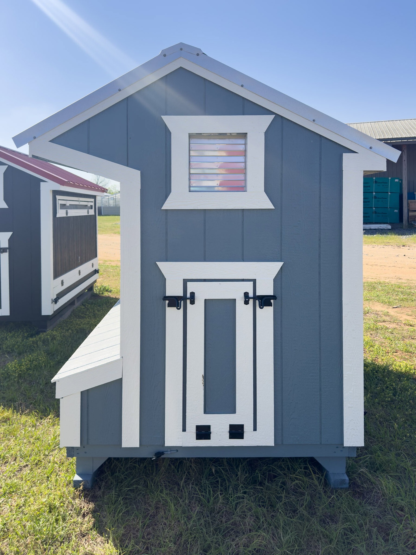 5x8 Cottage Style Chicken Coop serial CSCC-9446-0508-190226