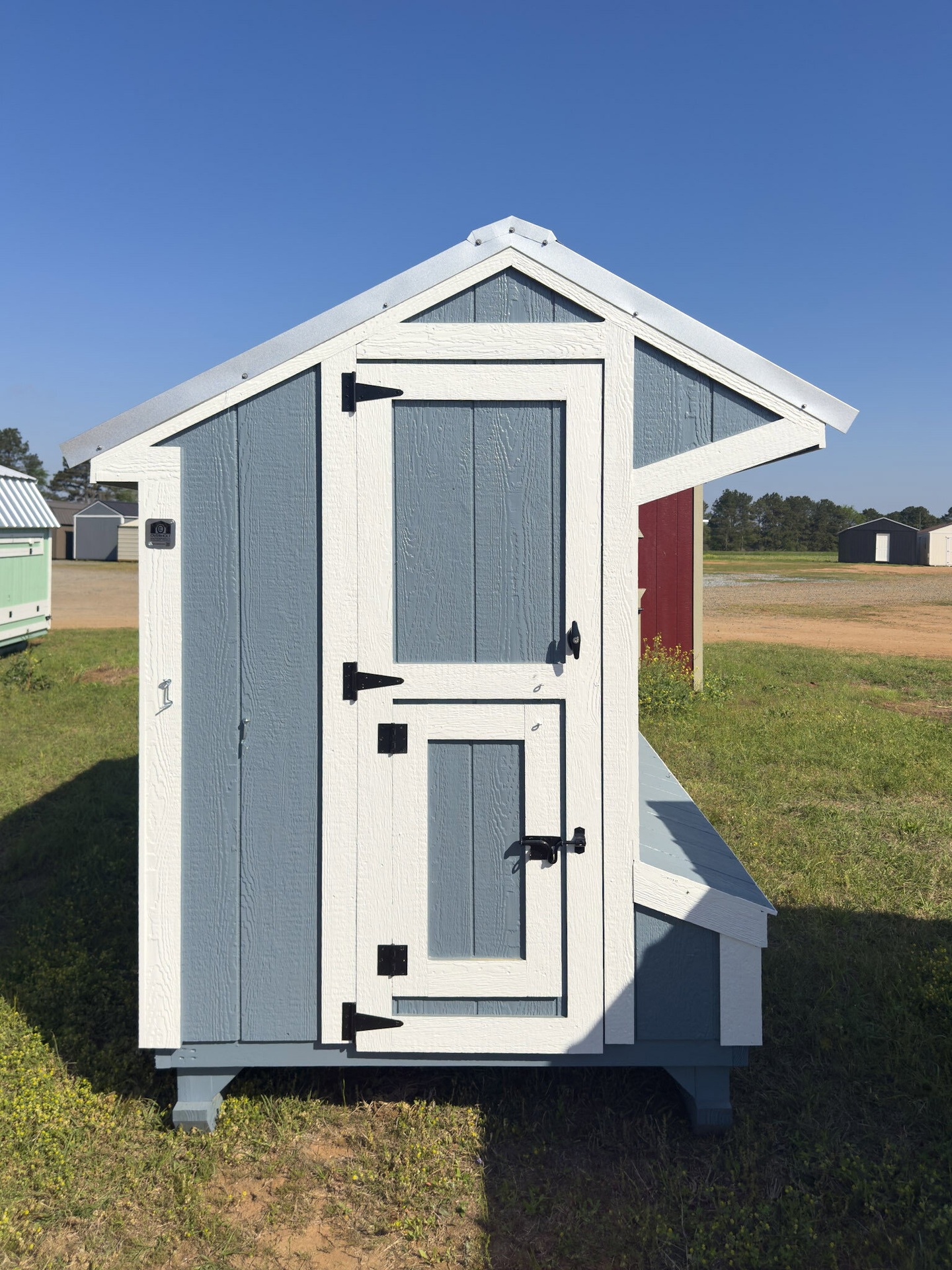 5x8 Cottage Style Chicken Coop serial CSCC-9446-0508-190226