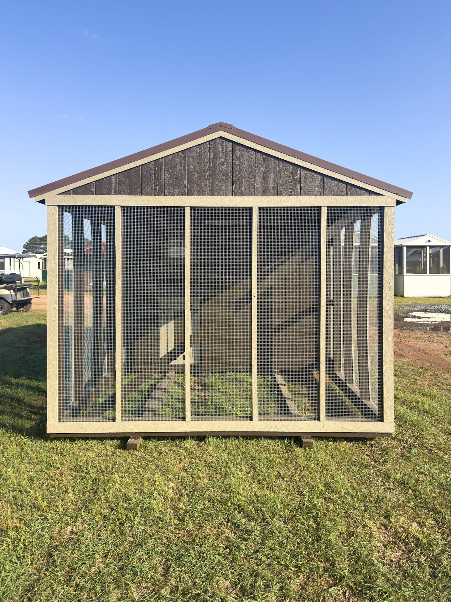 10x16 Deluxe Style Chicken Coop serial DCR-9157-1016-080925