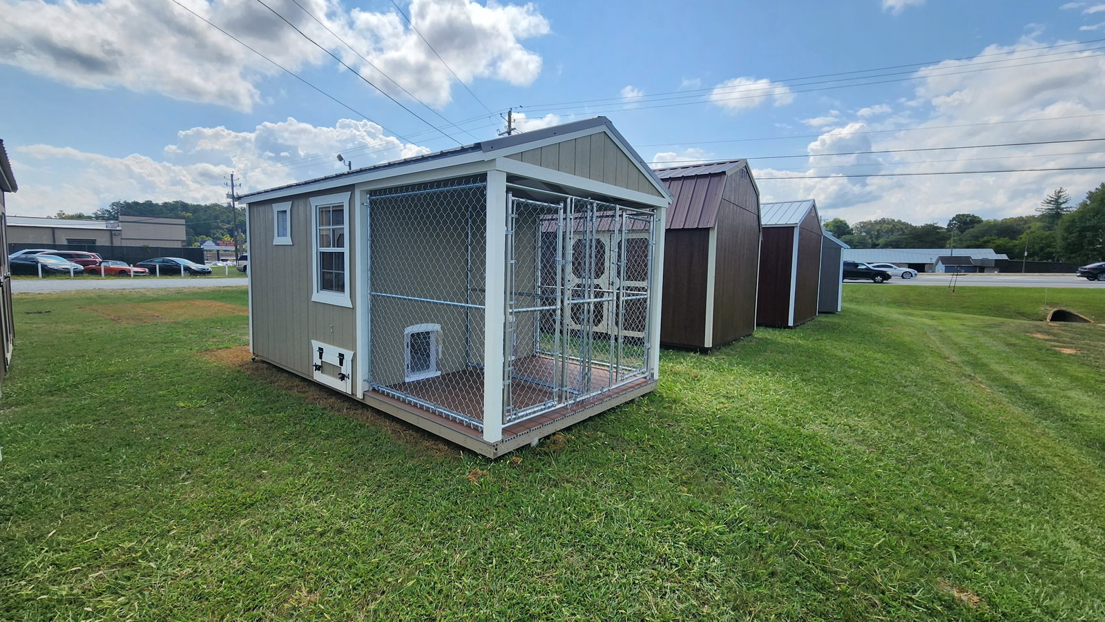8x16 Double Deluxe Dog Kennel serial DDAFDK-6820-0816-180423