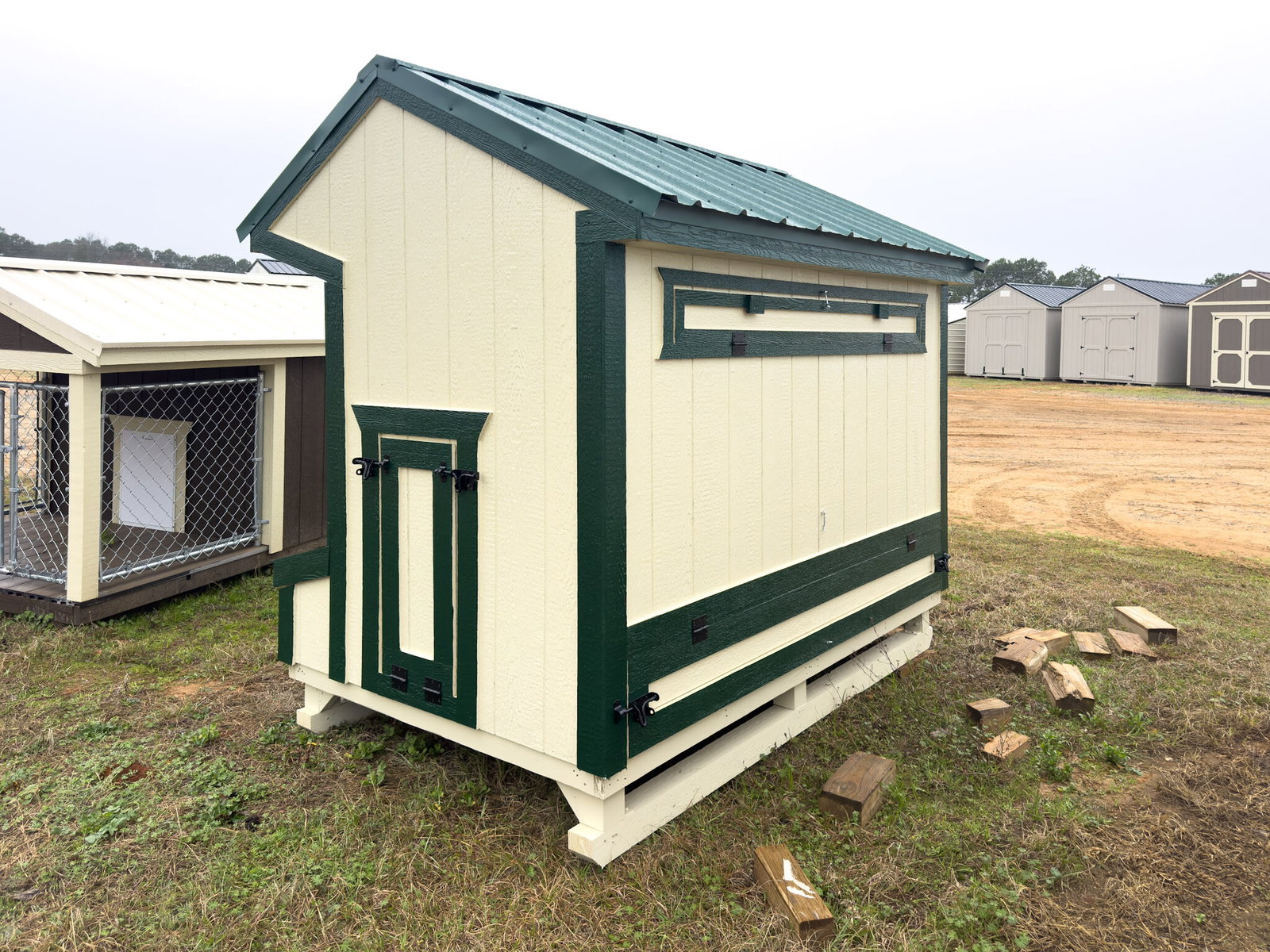 5x8 Cottage Style Chicken Coop serial CSCC-8457-0508-141124