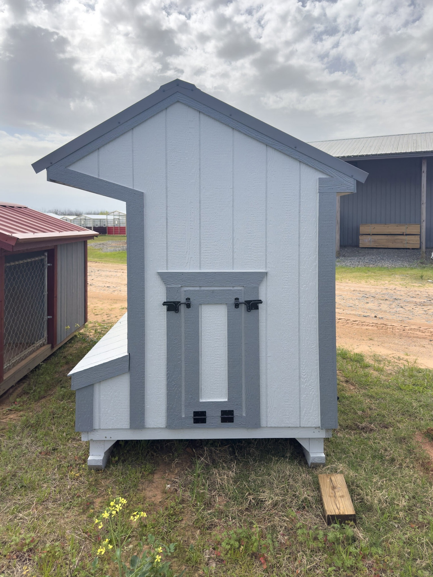 5x8 Cottage Style Chicken Coop serial CSCC-8539-0508-160125