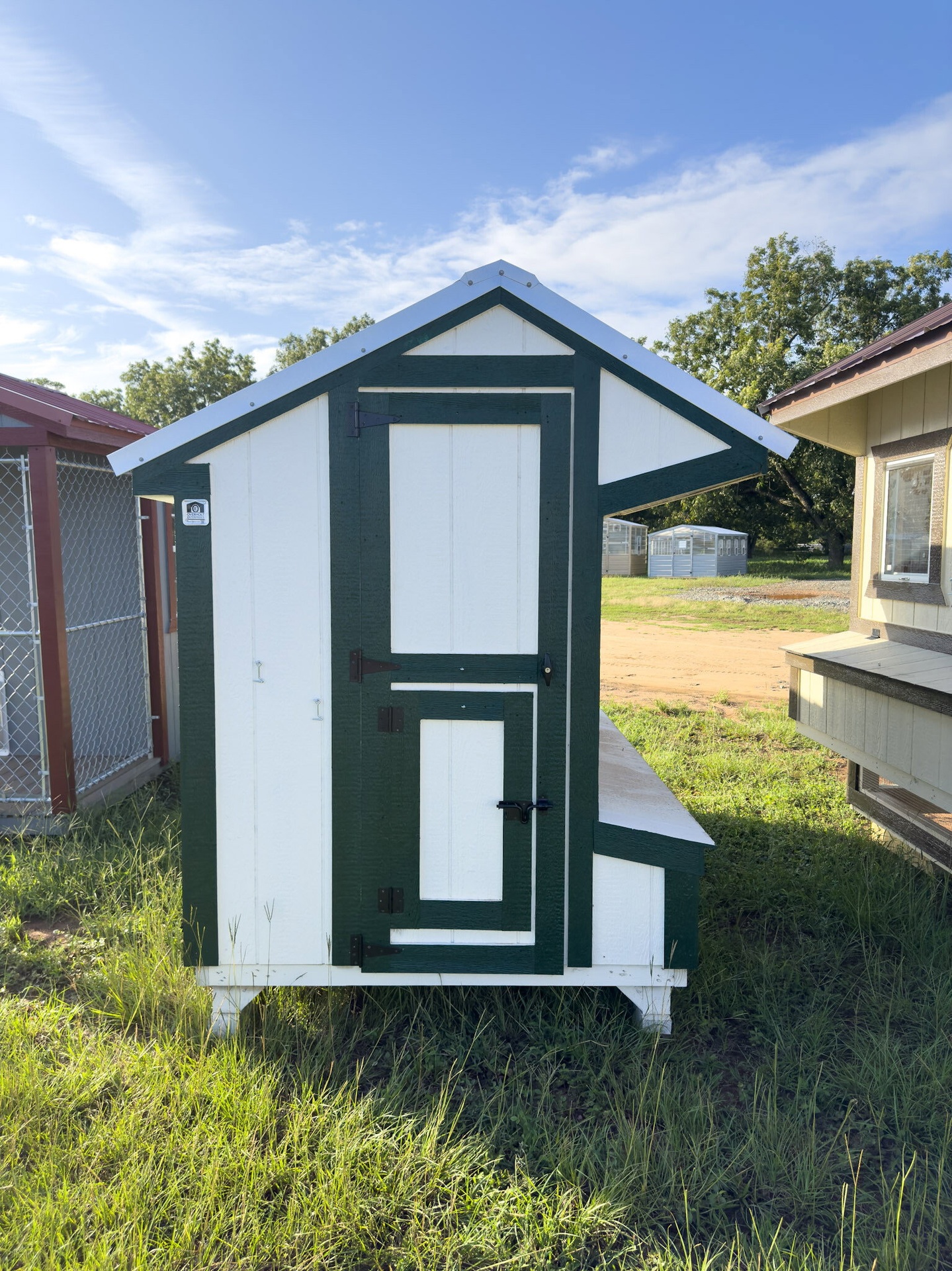 5x8 Cottage Style Chicken Coop serial CSCC-7957-0508-090324