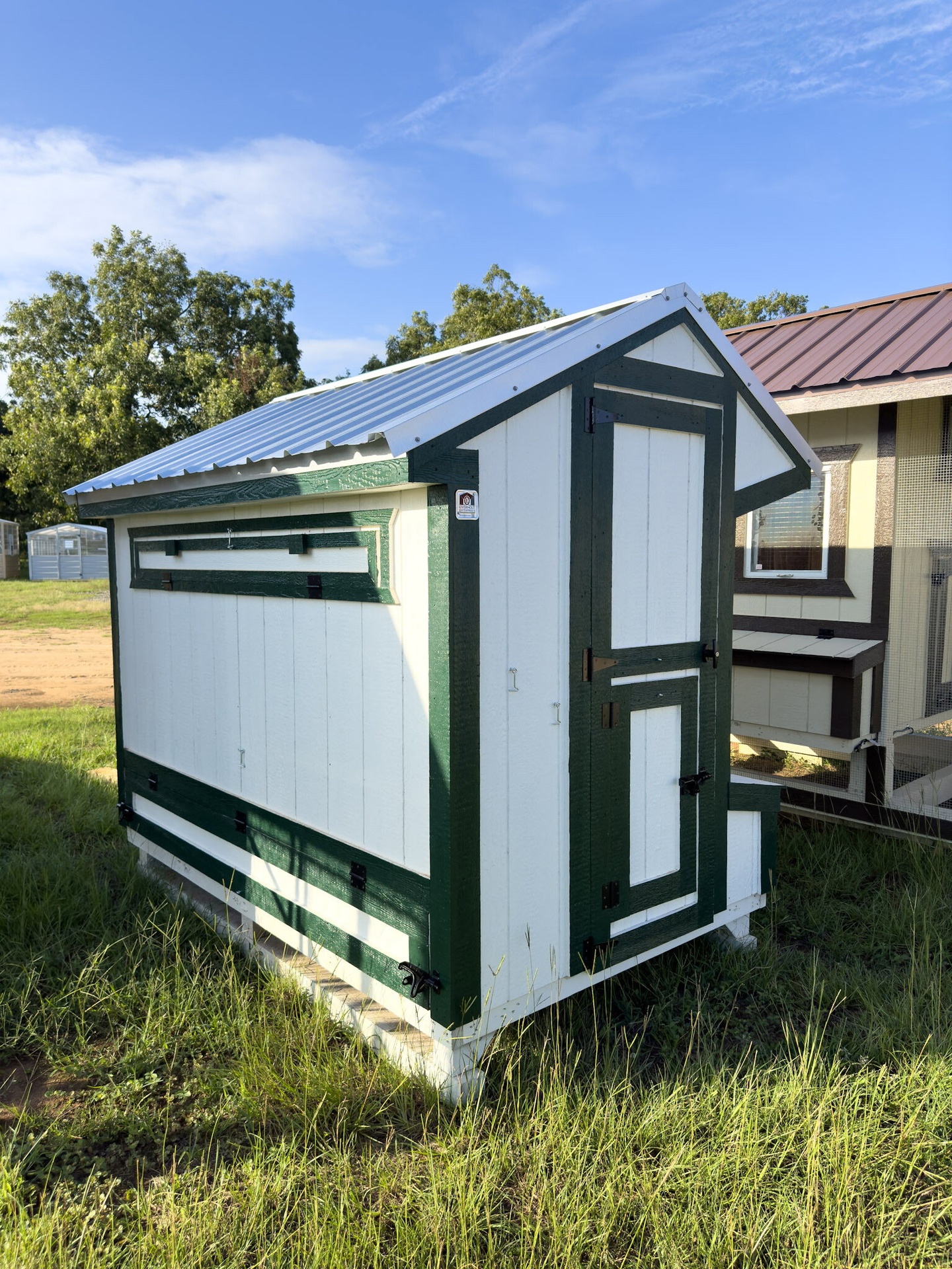 5x8 Cottage Style Chicken Coop serial CSCC-7957-0508-090324