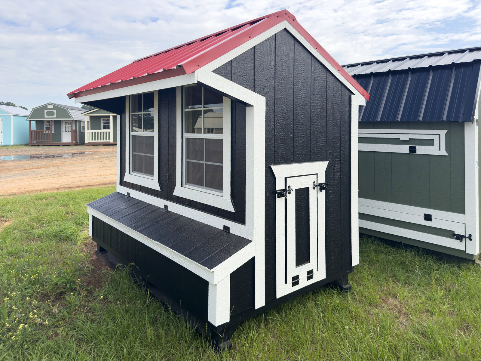 5x8 Cottage Style Chicken Coop serial CSCC-8738-0508-100425