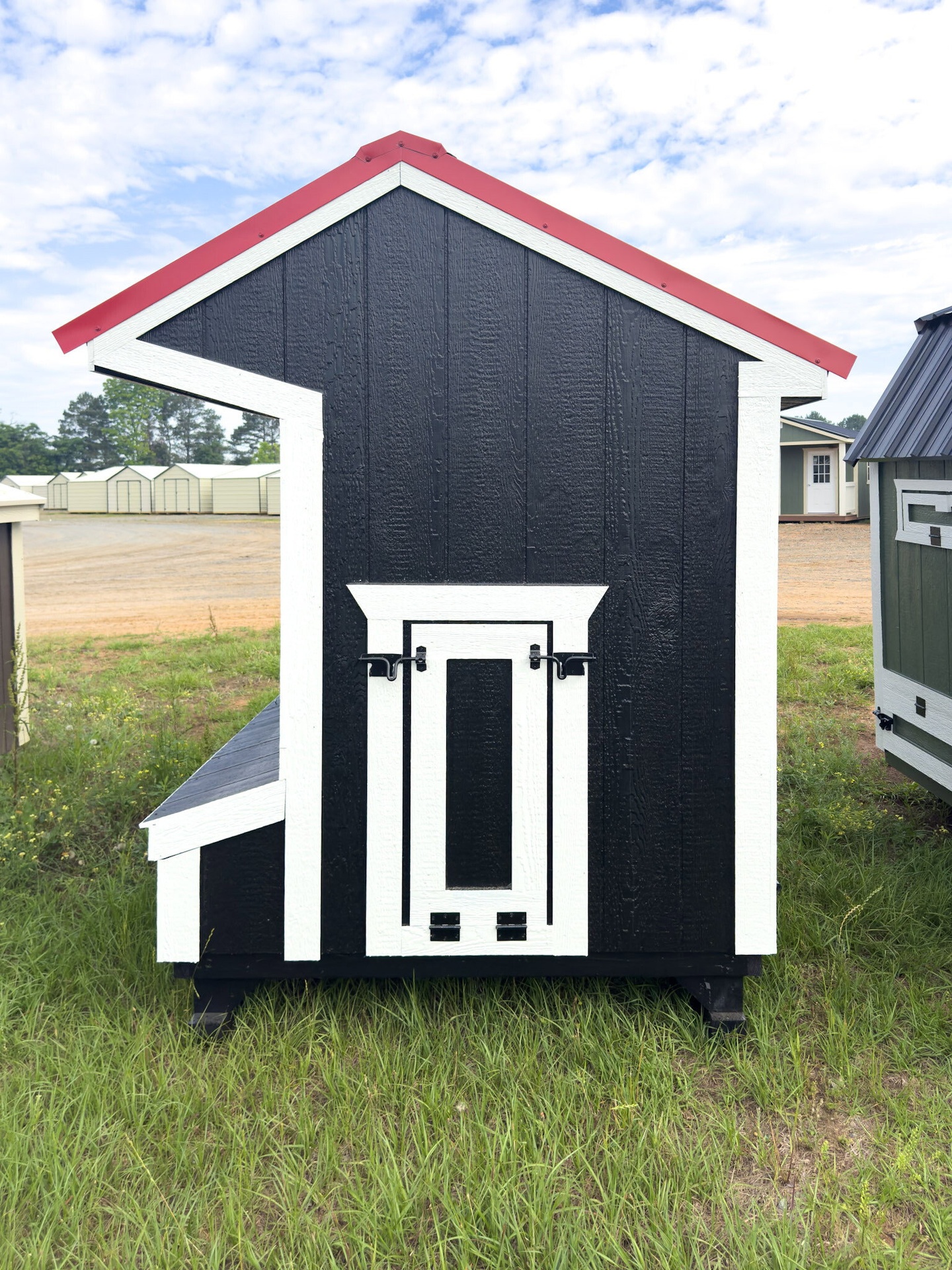 5x8 Cottage Style Chicken Coop serial CSCC-8738-0508-100425