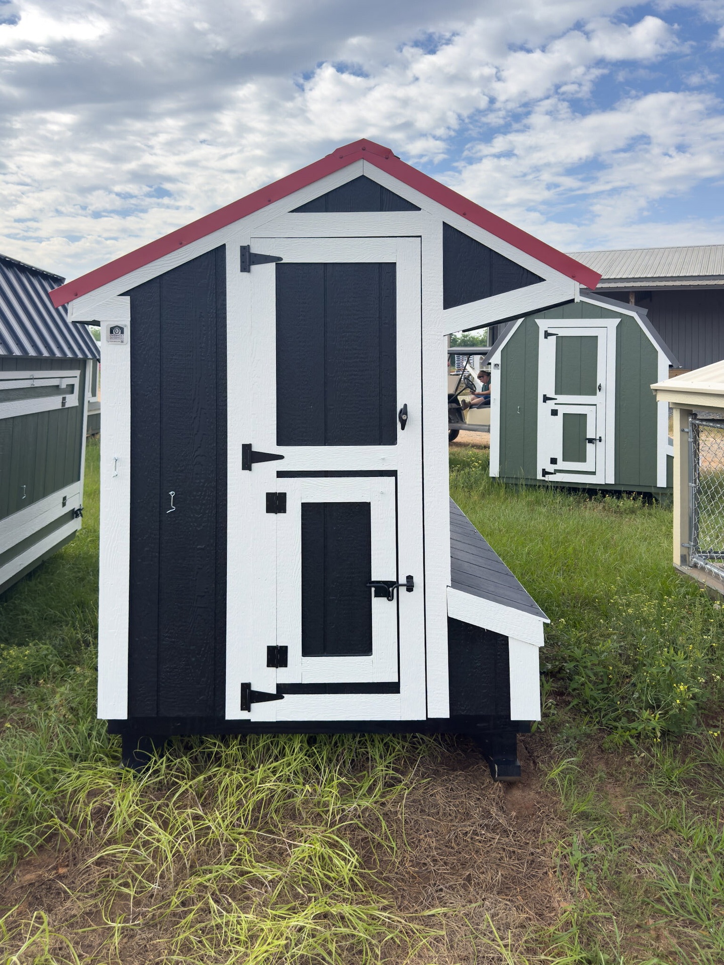 5x8 Cottage Style Chicken Coop serial CSCC-8738-0508-100425